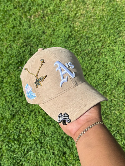 NEW* SUEDE KHAKI OAKLAND ATHLETICS '47 MVP SNAPBACK W/ BATTLE OF THE BAY SIDE PATCH (ICY UV)