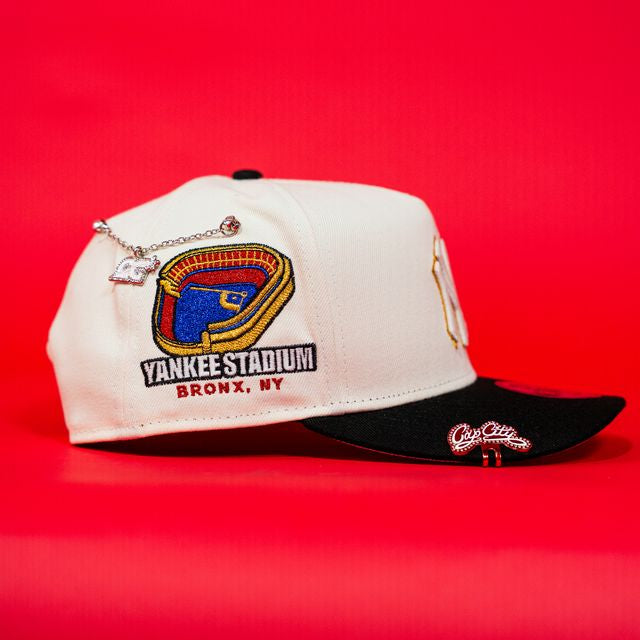 NEW ERA EXCLUSIVE 9FIFTY A-FRAME CHROME/ BLACK NEW YORK YANKEES SNAPBACK W/ YANKEE STADIUM SIDE PATCH