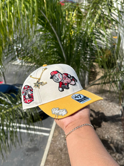 NEW* WHITE/KHAKI CINCINNATI REDS '47 CAPTAIN SNAPBACK W/ 2003 INAUGURAL SEASON PATCH (RED UV)