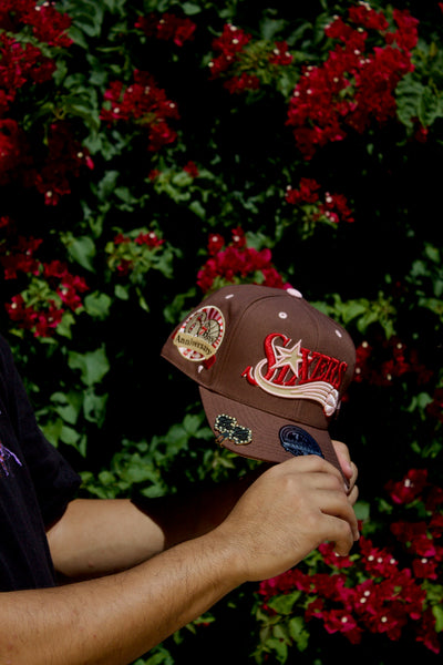 NEW MITCHELL & NESS BROWN PHILADELPHIA 76ERS DYNASTY FITTED W/ 60TH ANNIVERSARY PATCH (PINK UV)
