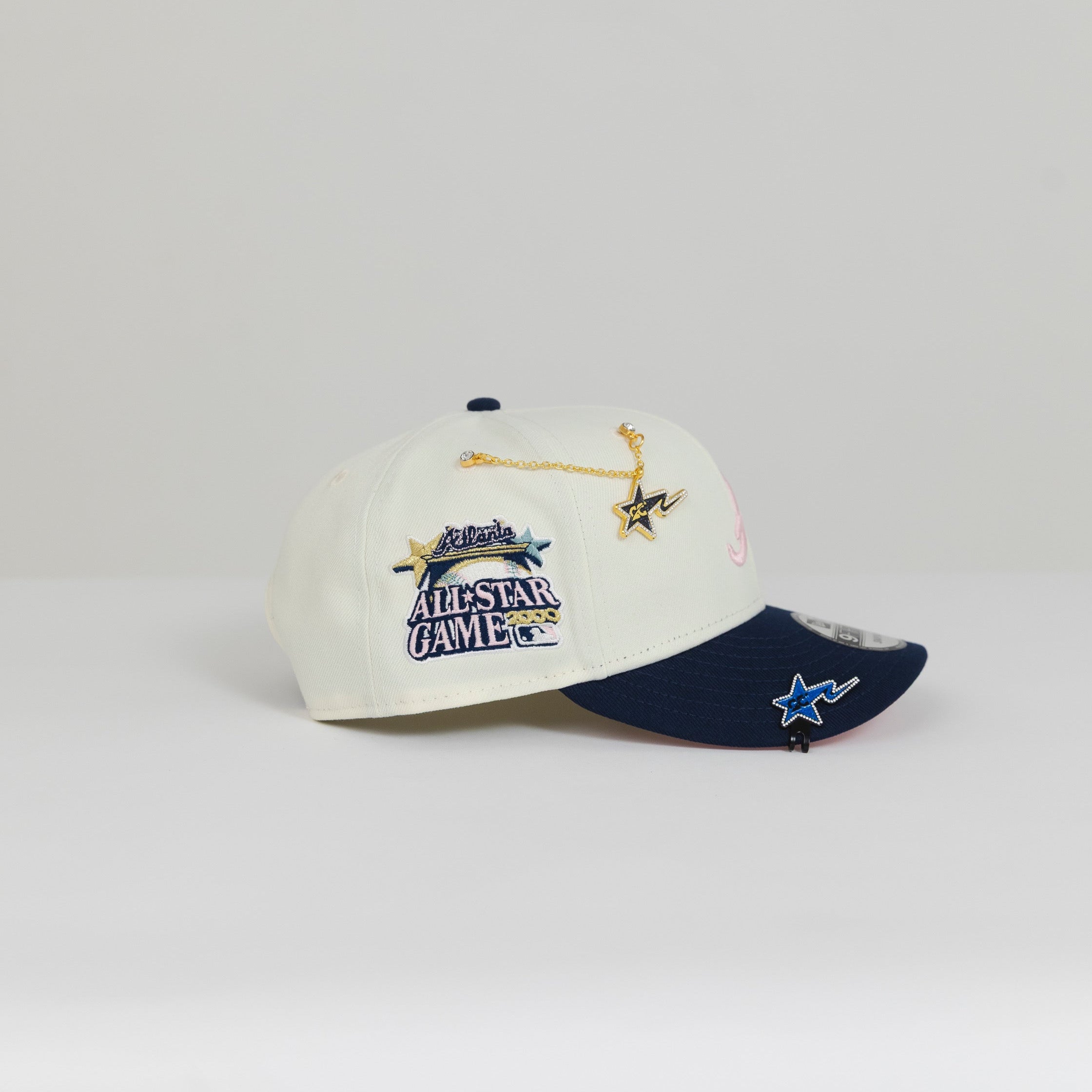 NEW ERA EXCLUSIVE 9FIFTY CHROME/ NAVY ATLANTA BRAVES SNAPBACK W/ 2000 ALL STAR GAME SIDE PATCH