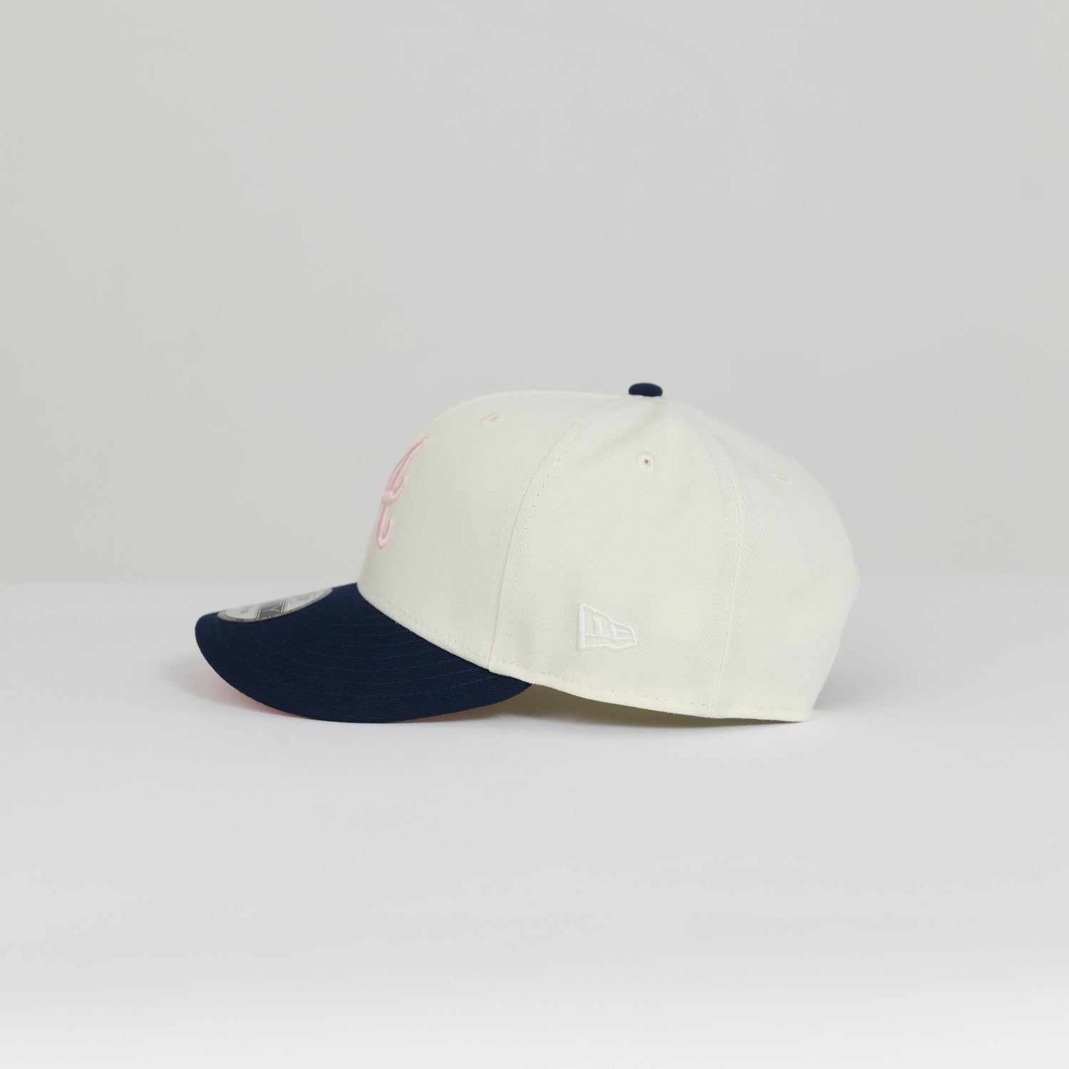 NEW ERA EXCLUSIVE 9FIFTY CHROME/ NAVY ATLANTA BRAVES SNAPBACK W/ 2000 ALL STAR GAME SIDE PATCH