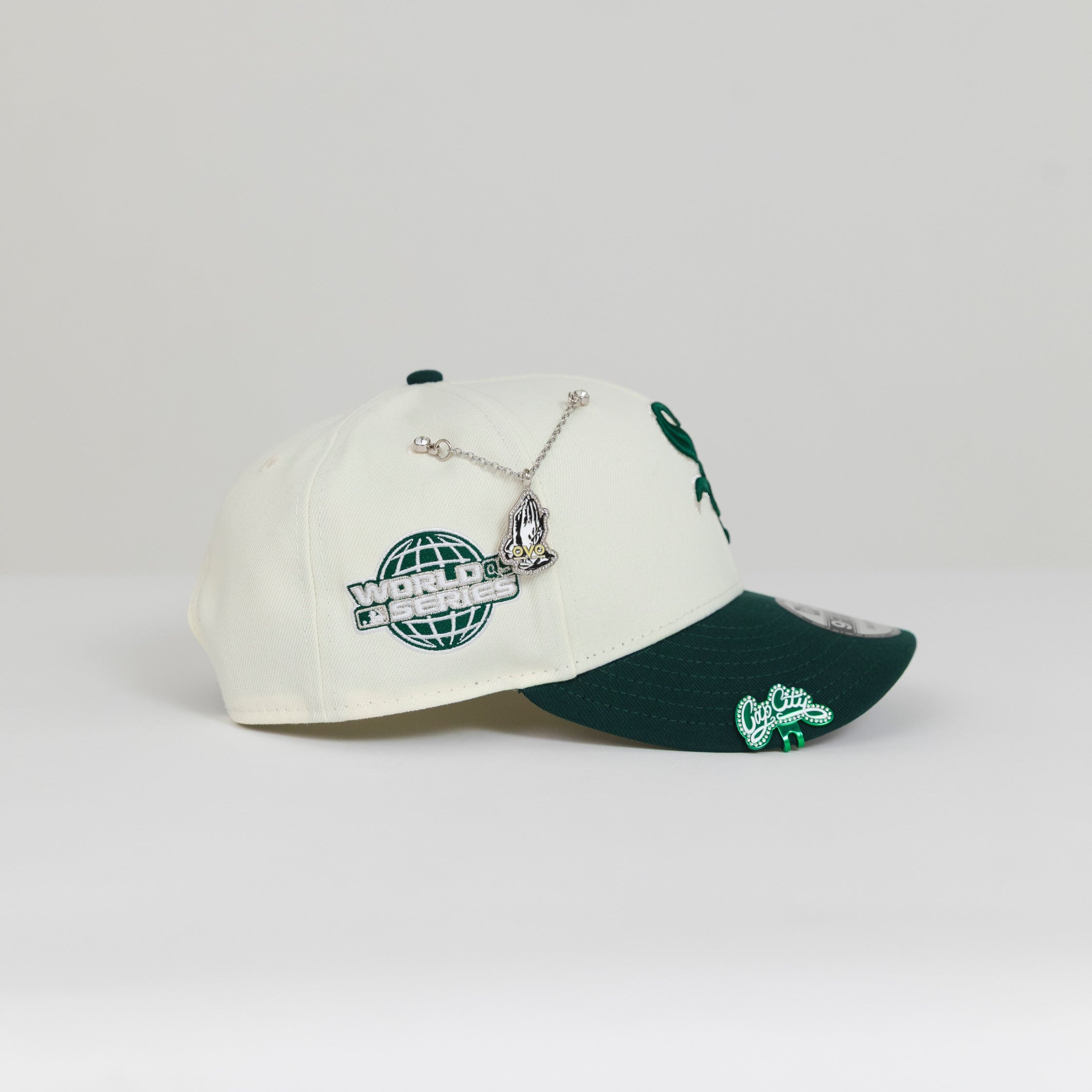 NEW ERA EXCLUSIVE 9FIFTY CHROME/ FOREST GREEN CHICAGO WHITE SOX SNAPBACK W/ 2005 WORLD SERIES SIDE PATCH