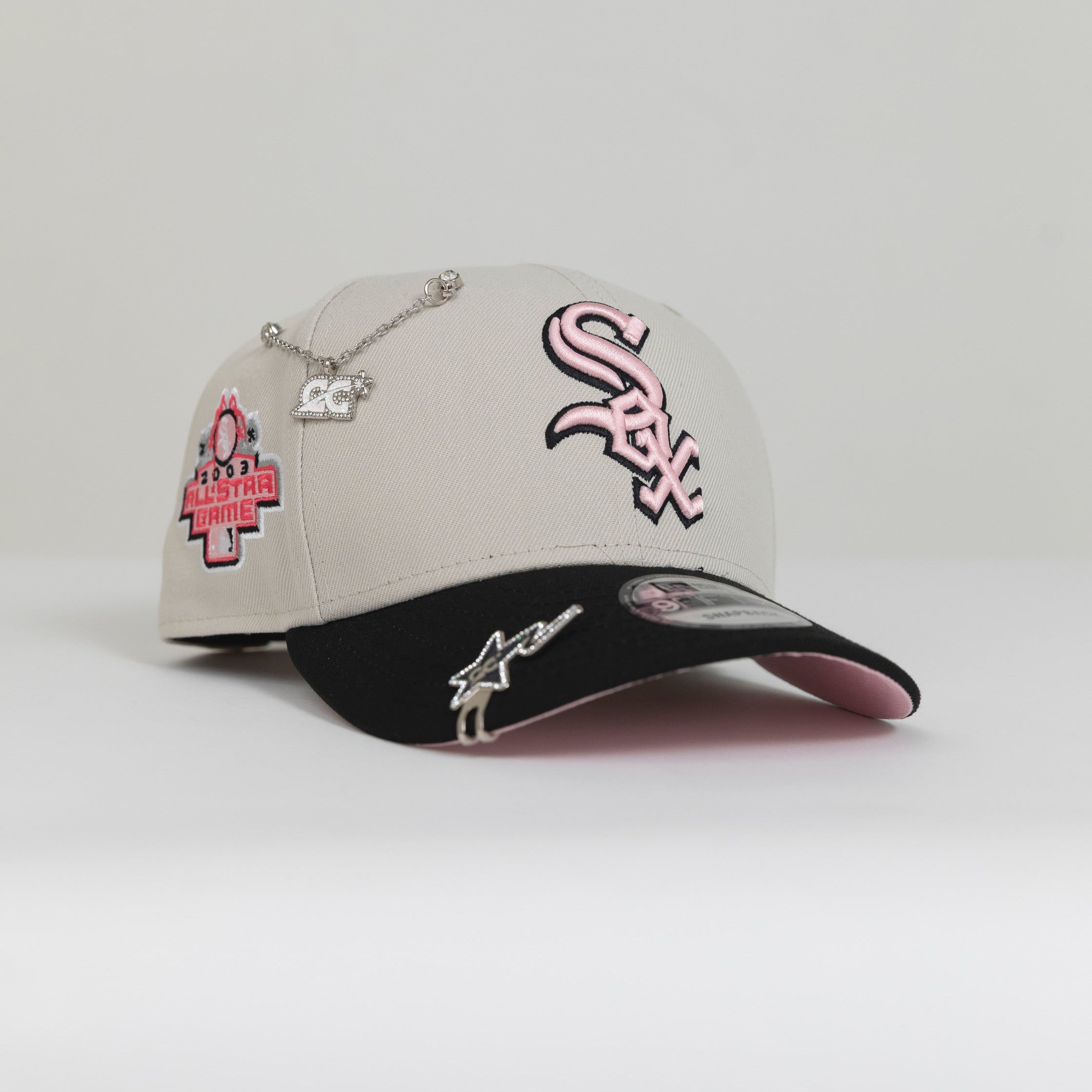 NEW ERA EXCLUSIVE 9FIFTY STONE GREY/ BLACK CHICAGO WHITE SOX SNAPBACK W/ 2003 ALL STAR GAME SIDE PATCH