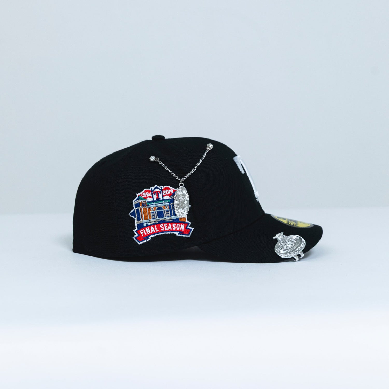 NEW ERA EXCLUSIVE 59FIFTY BLACK TEXAS RANGERS W/ FINAL SEASON SIDE PATCH