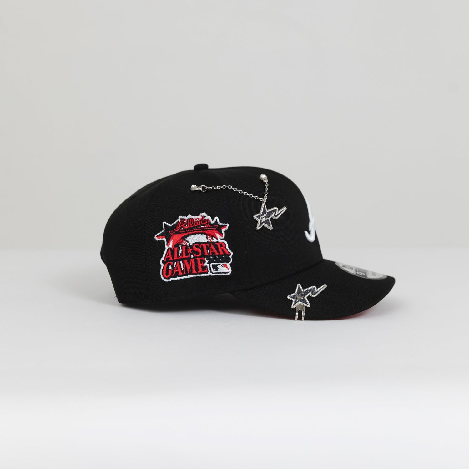 NEW ERA EXCLUSIVE 9FIFTY BLACK ATLANTA BRAVES SNAPBACK W/ 2000 ALL STAR GAME SIDE PATCH