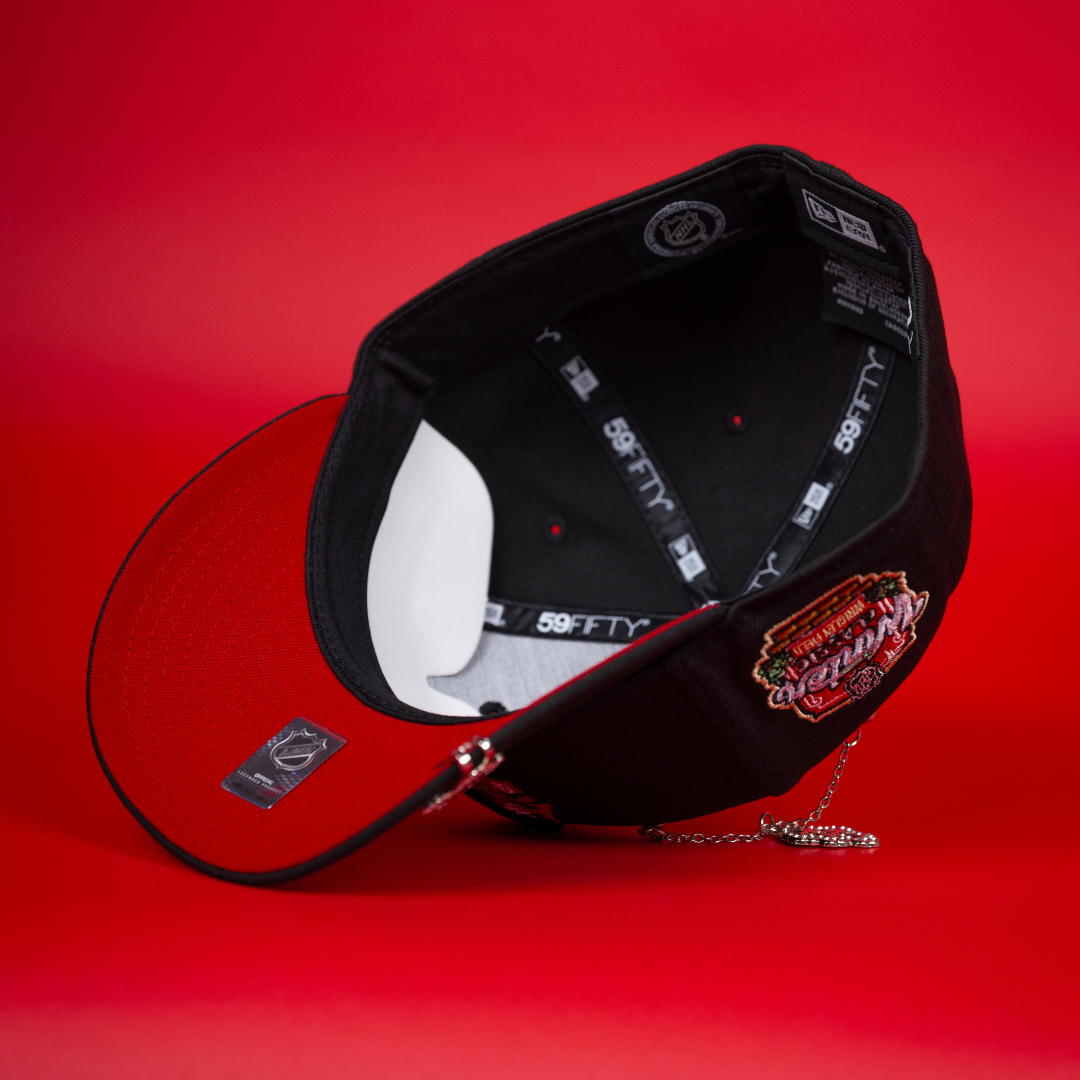 NEW ERA EXCLUSIVE 59FIFTY BLACK CHICAGO BLACKHAWKS W/ WINTER CLASSIC SIDE PATCH