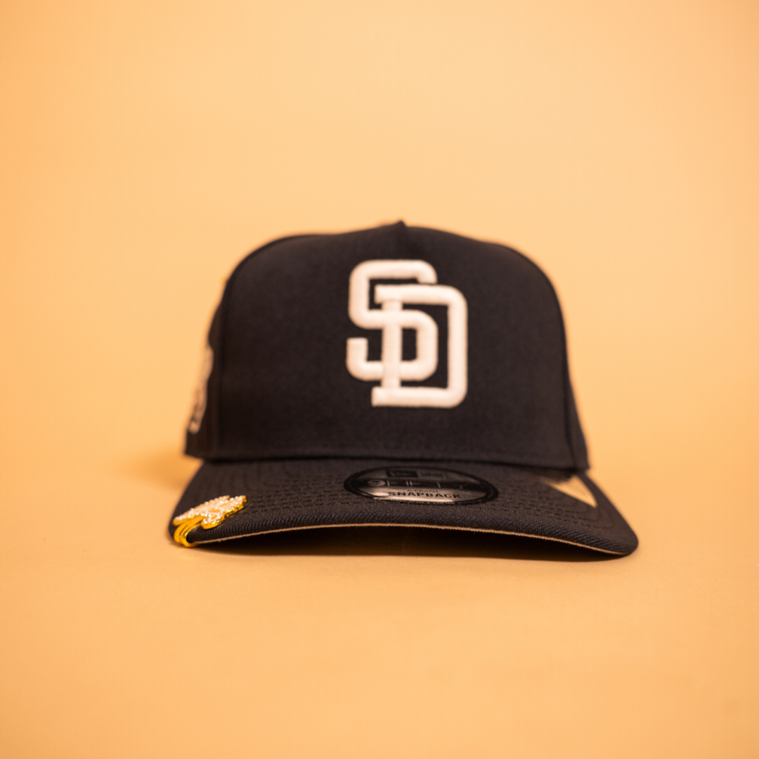 NEW ERA EXCLUSIVE 9FIFTY A-FRAME NAVY SAN DIEGO PADRES SNAPBACK W/ 1998 WORLD SERIES SIDE PATCH
