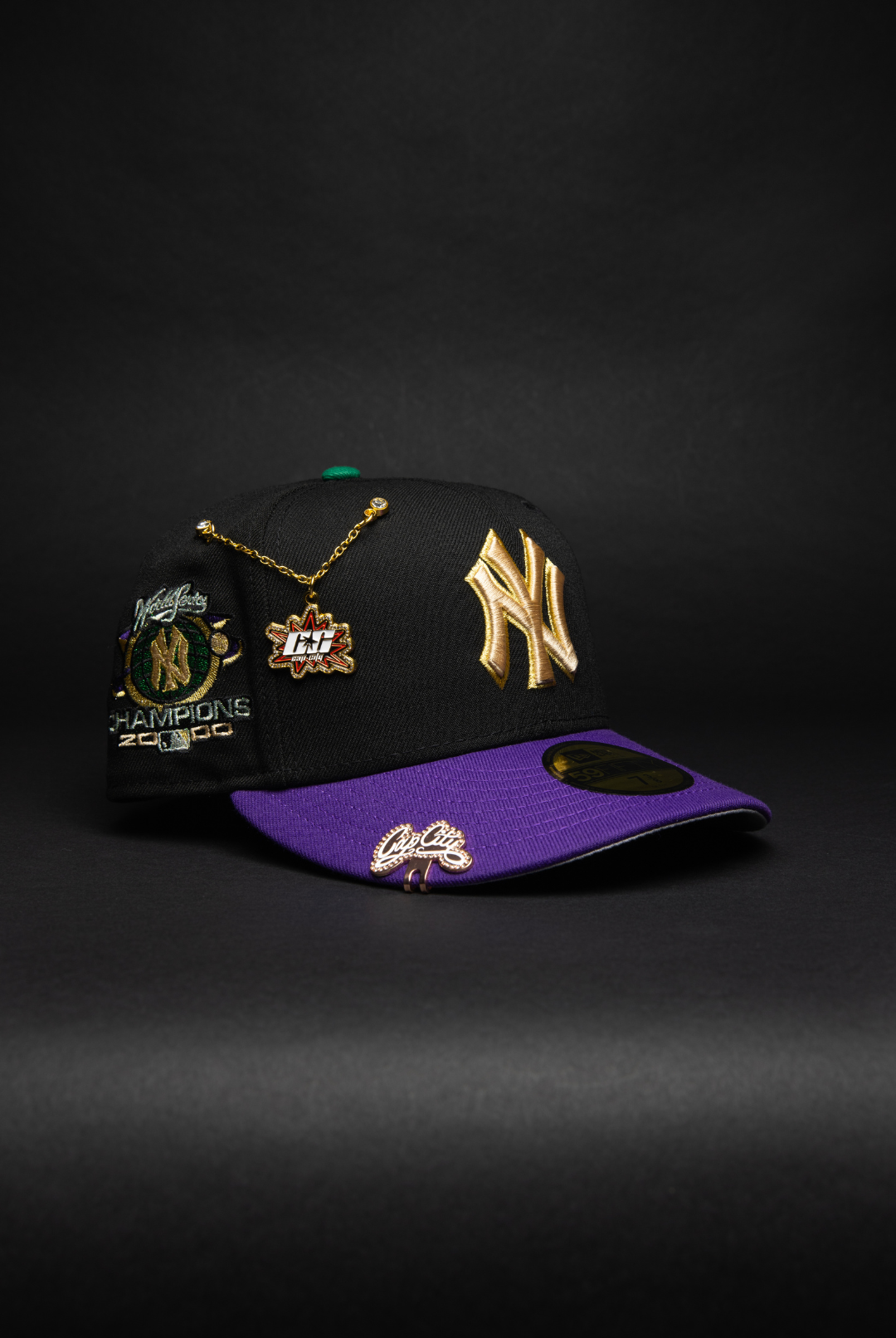 NEW ERA EXCLUSIVE 59FIFTY BLACK/PURPLE NEW YORK YANKEES W/ WORLD SERIES CHAMPIONS SIDE PATCH