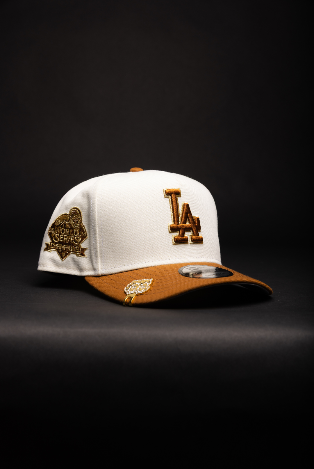 NEW ERA 9FIFTY A-FRAME CHROME/KHAKI LOS ANGELES DODGERS W/ WORLD SERIES CHAMPIONS SIDE PATCH