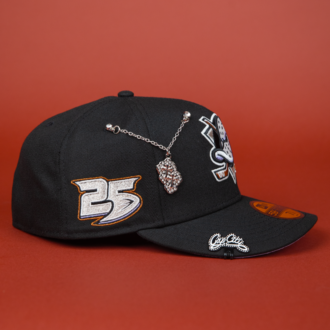 NEW ERA 59FIFTY BLACK ANAHEIM DUCKS W/ 25TH ANNIVERSARY SIDE PATCH