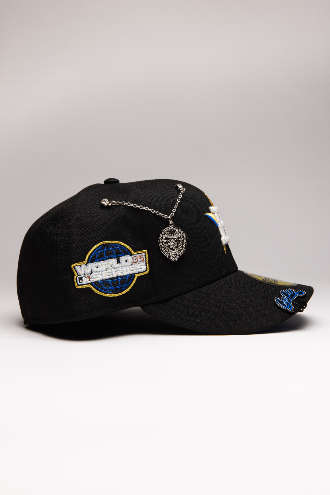 EXCLUSIVO DE NEW ERA 59FIFTY CHROME BLANCO/AZUL TEXAS RANGERS CON 40 ANIVERSARIO 