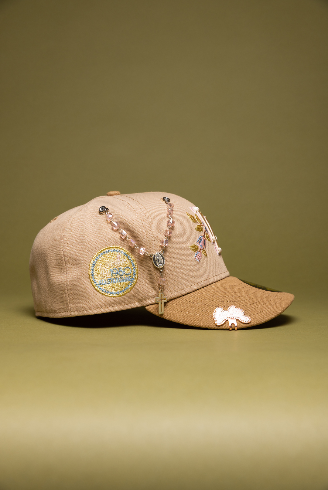 NEW ERA EXCLUSIVE 59FIFTY BEIGE LOS ANGELES DODGERS W/ PINK ROSE + 1980 ALL STAR GAME SIDE PATCH