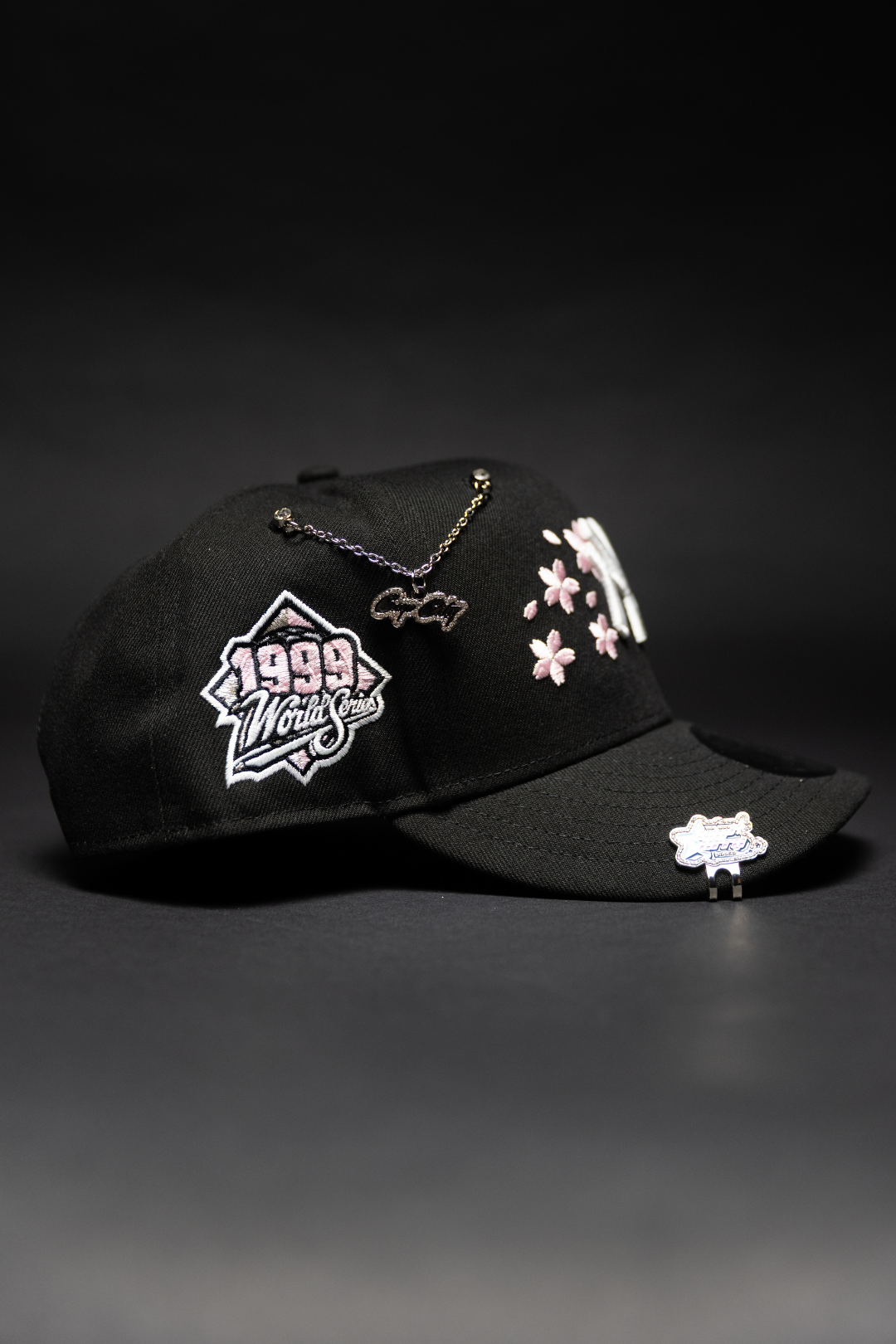 NEW ERA EXCLUSIVE 9FIFTY BLACK NEW YORK YANKEES SNAPBACK W/ FLORAL EMBROIDERY + WORLD SERIES SIDE PATCH