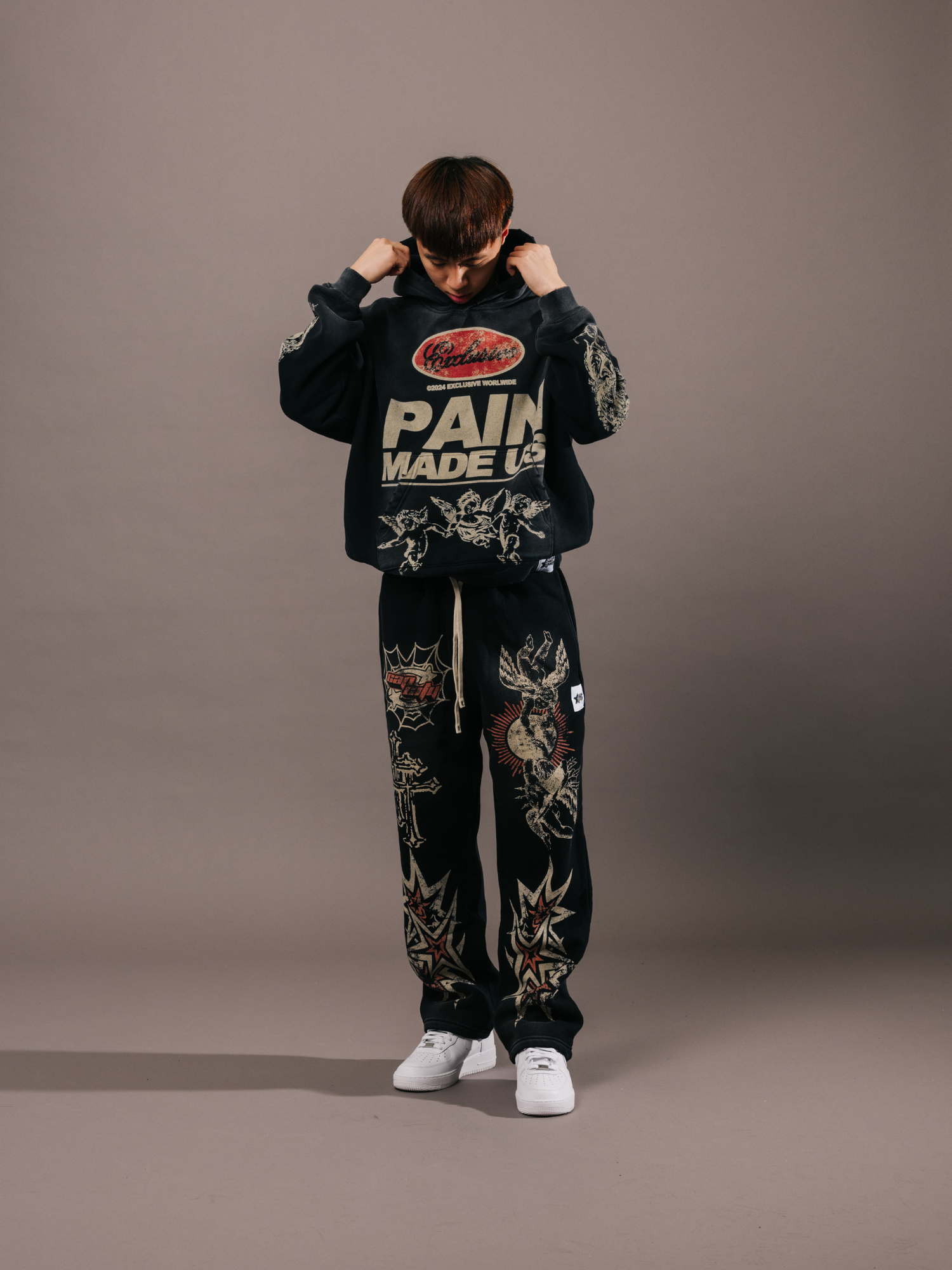 EXCLUSIVE CLUB BLACK PAIN MADE US HOODIE