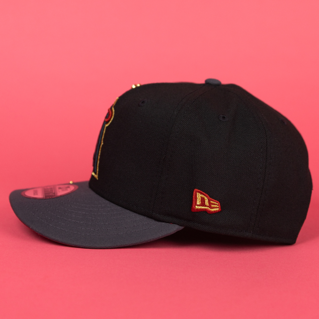 NEW ERA EXCLUSIVE 9FIFTY BLACK/ GREY ANAHEIM ANGELS SNAPBACK W/ 2002 WORLD SERIES SIDE PATCH