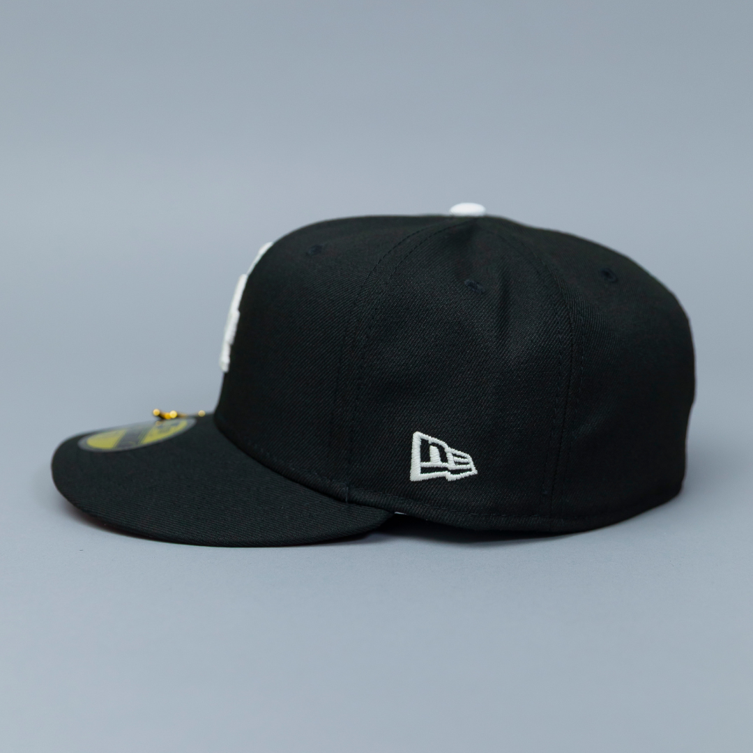 NEW ERA EXCLUSIVE 59FIFTY BLACK LOS ANGELES DODGERS W/ 2024 WORLD SERIES CHAMPIONS SIDE PATCH