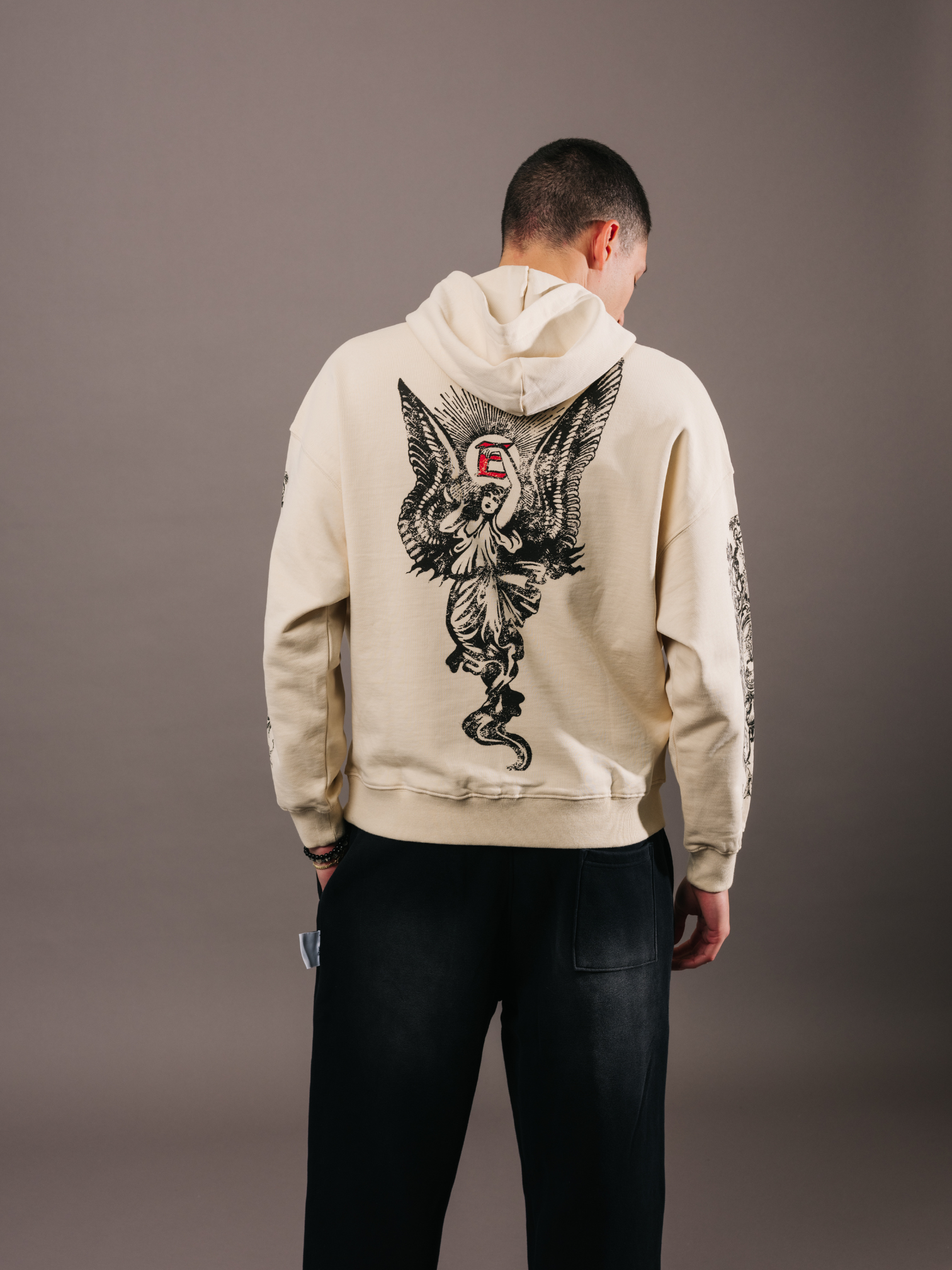 EXCLUSIVE CLUB CREAM PAIN MADE US HOODIE