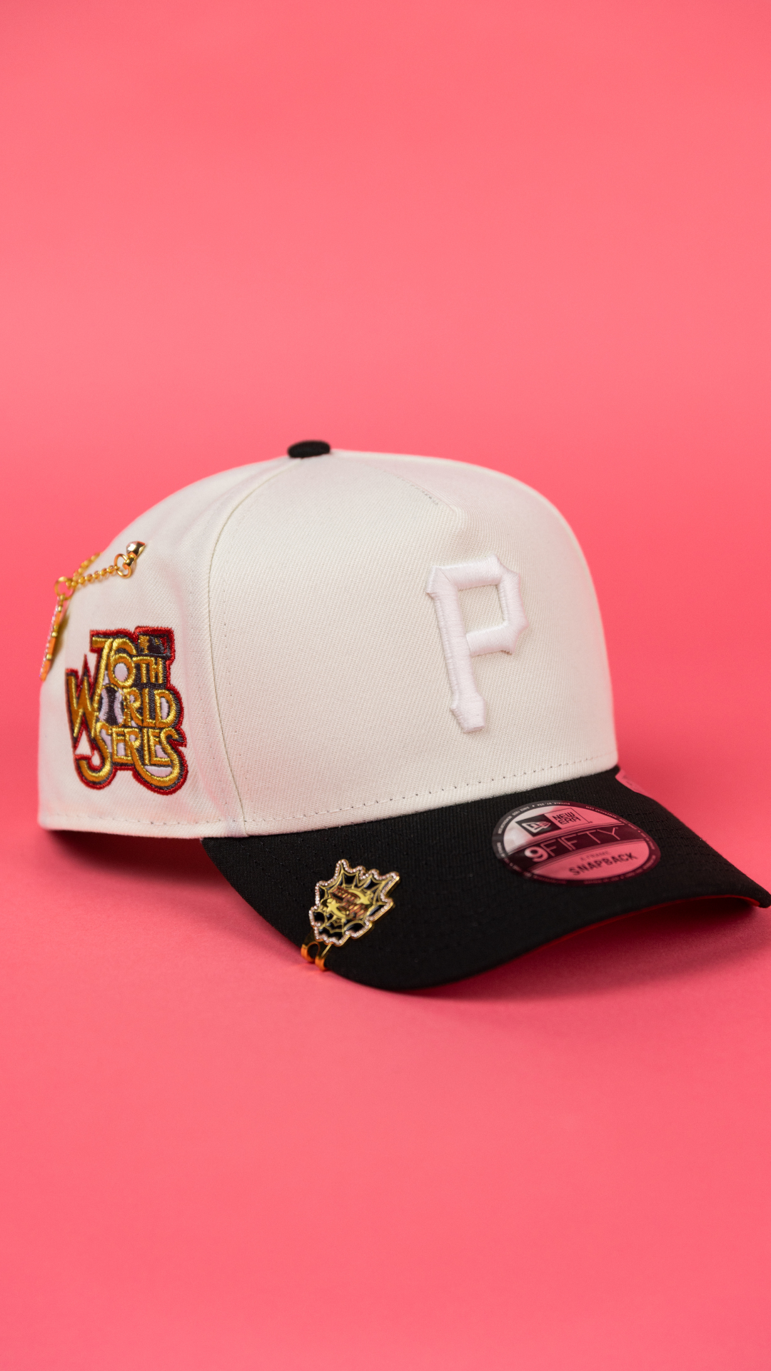 NEW ERA 9FIFTY A-FRAME CHROME/ BLACK PITTSBURGH PIRATES SNAPBACK W/ 76TH WORLD SERIES SIDE PATCH