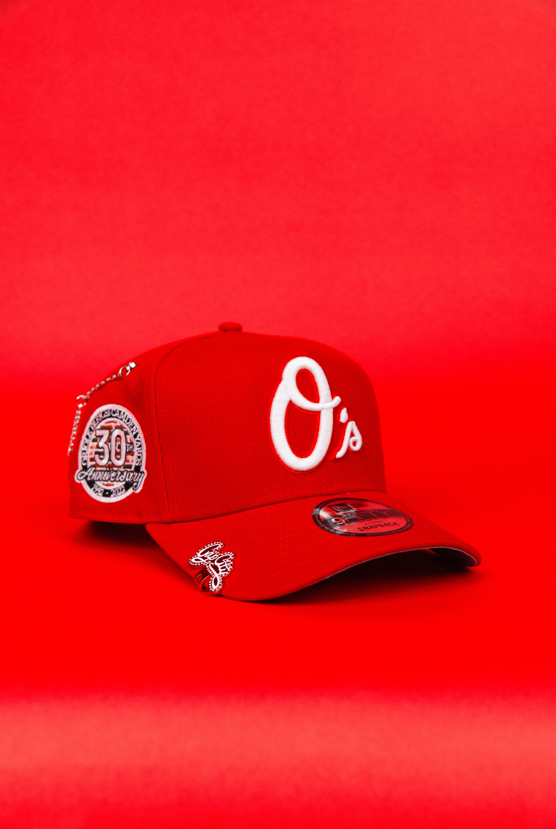 NEW ERA 9FIFTY A-FRAME RED BALIMORE ORIOLES SNAPBACK W/ 30TH ANNIVERSARY SIDE PATCH