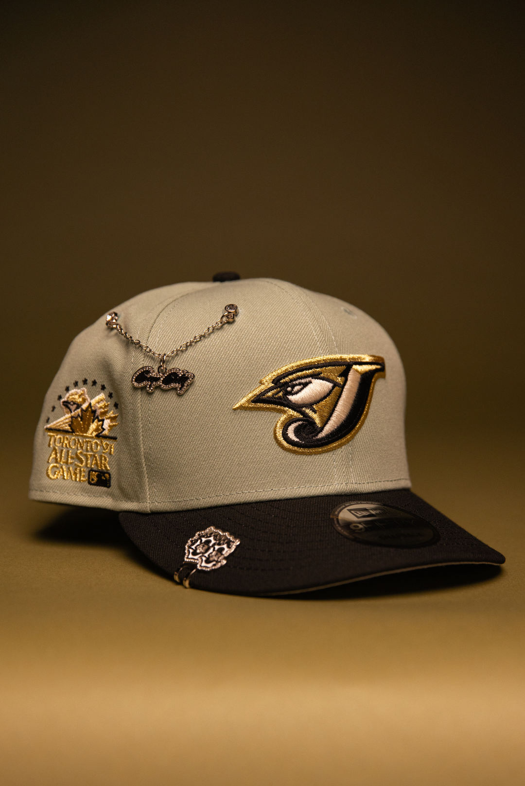 NEW ERA EXCLUSIVE 9FIFTY PEPPERMINT/BLACK TORONTO BLUE JAYS SNAPBACK W/ 1991 ALL STAR GAME SIDE PATCH
