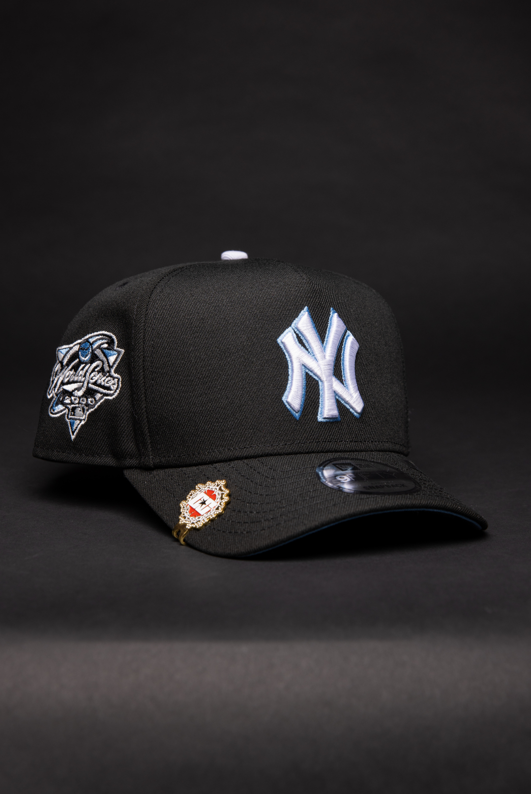 NEW ERA 9FIFTY A-FRAME BLACK NEW YORK YANKEES SNAPBACK W/ 2000 WORLD SERIES SIDE PATCH
