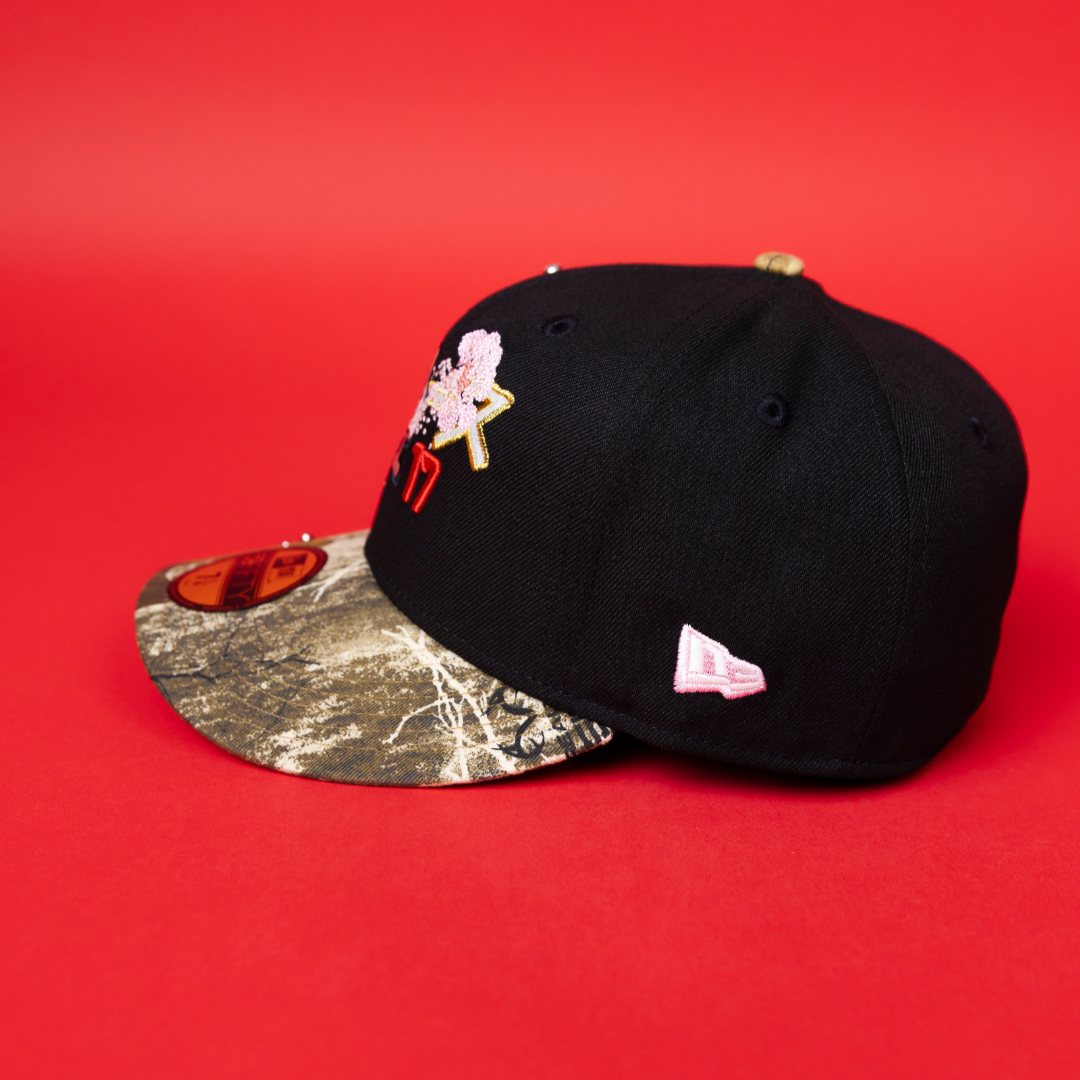 NEW ERA EXCLUSIVE 59FIFTY BLACK/ REALTREE LOS ANGELES DODGERS W/ JAPANESE PINK BLOSSOM + 'SHOHEI OHTANI" SIDE PATCH