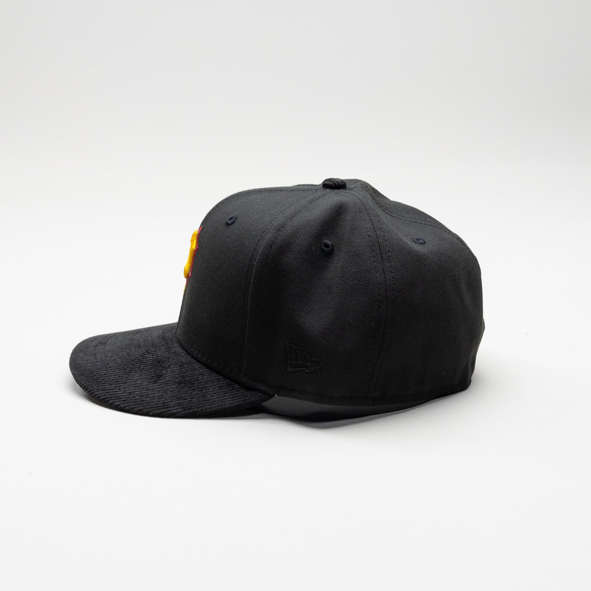 【US限定】NEW ERA 59FIFTY Pittsburgh Pirates Black Corduroy NEW ERA EXCLUSIVE 59FIFTY BLACK/ CORDUROY PITTSBURGH PIRATES