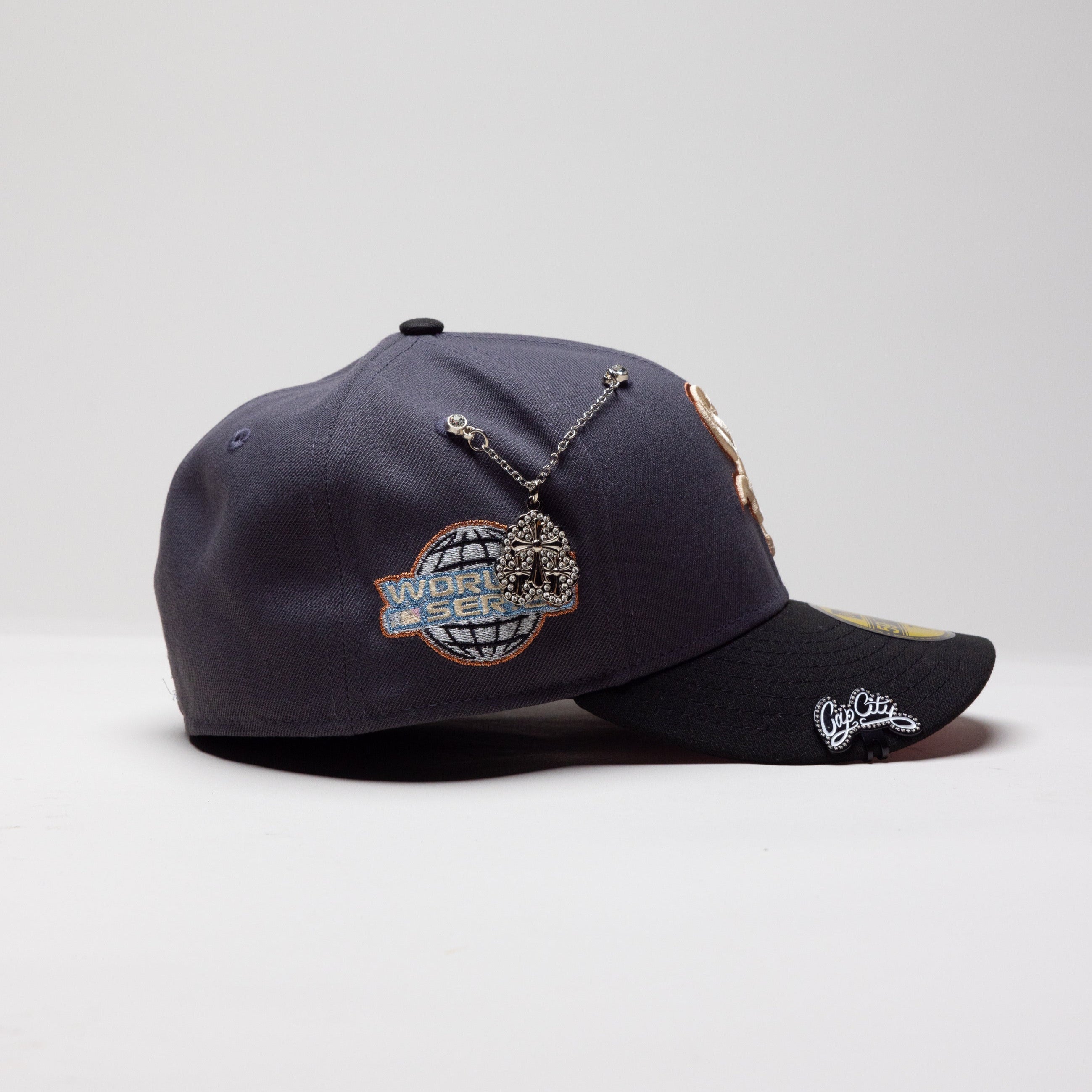 NEW ERA 59FIFTY DARK GREY/ BLACK CHICAGO WHITE SOX W/ 2005 WORLD SERIES SIDE PATCH