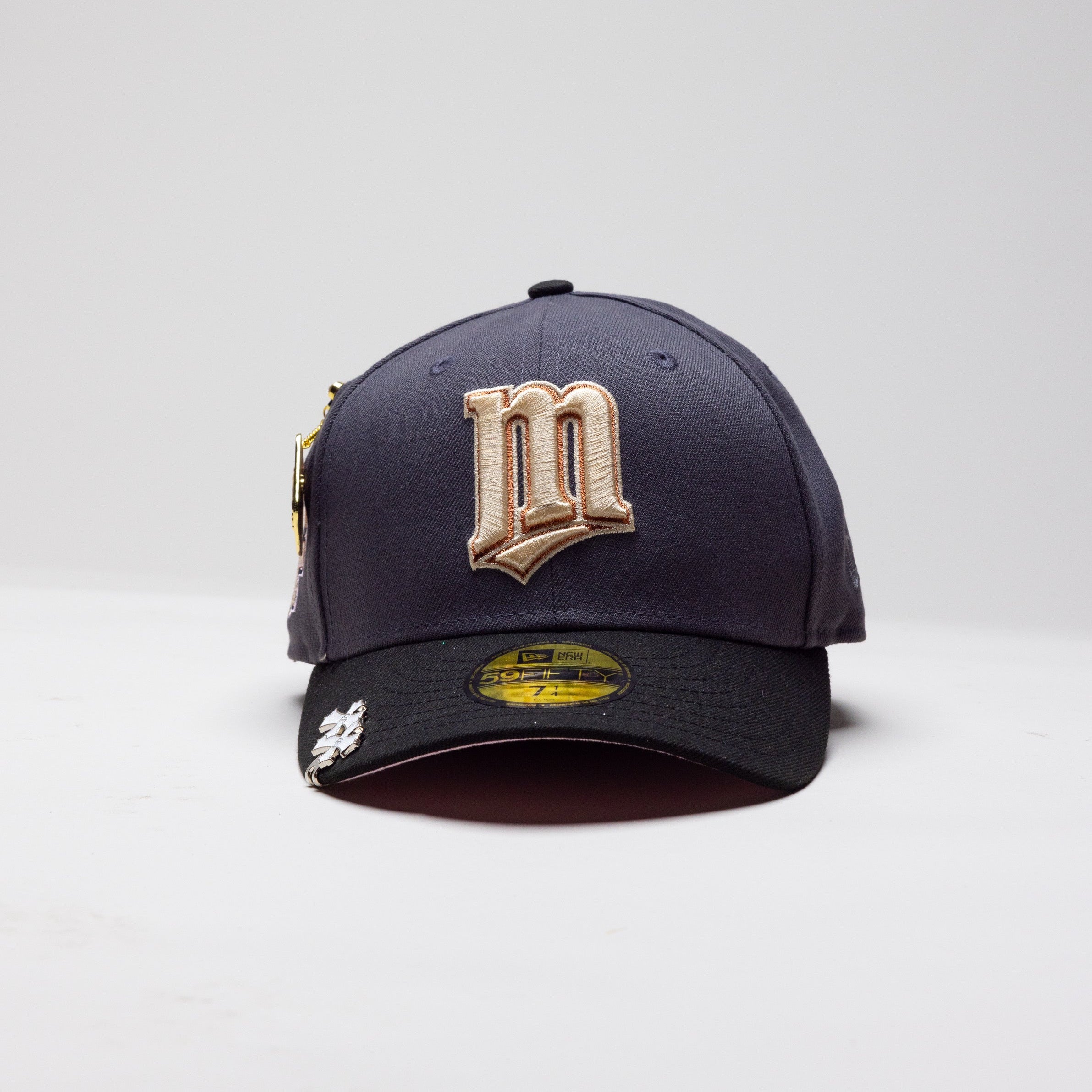 NEW ERA 59FIFTY DARK GREY/ BLACK MINNESOTA TWINS W/ 2014 ALL STAR GAME SIDE PATCH