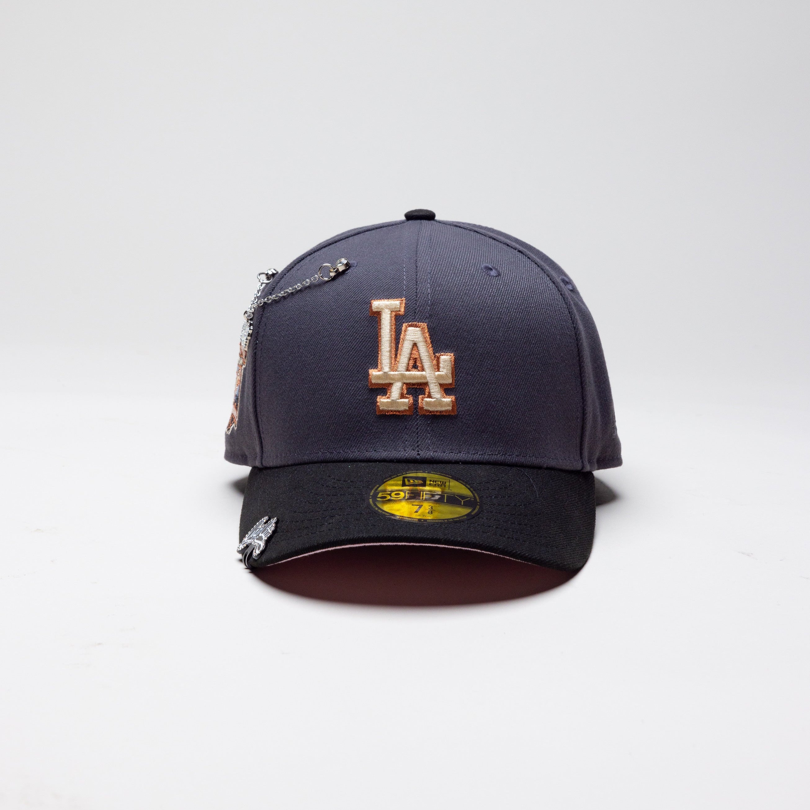 NEW ERA EXCLUSIVE 59FIFTY DARK GREY/ BLACK LOS ANGELES DODGERS W/ 40TH ANNIVERSARY SIDE PATCH