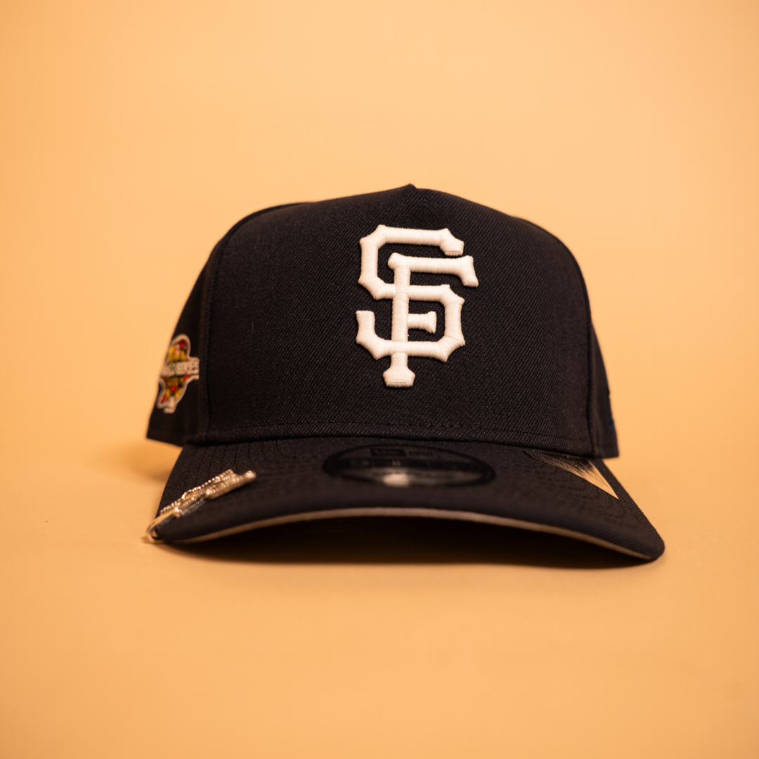 NEW ERA EXCLUSIVE 9FIFTY A-FRAME NAVY SAN FRANCISCO GIANTS SNAPBACK W/ 2002 WORLD SERIES SIDE PATCH