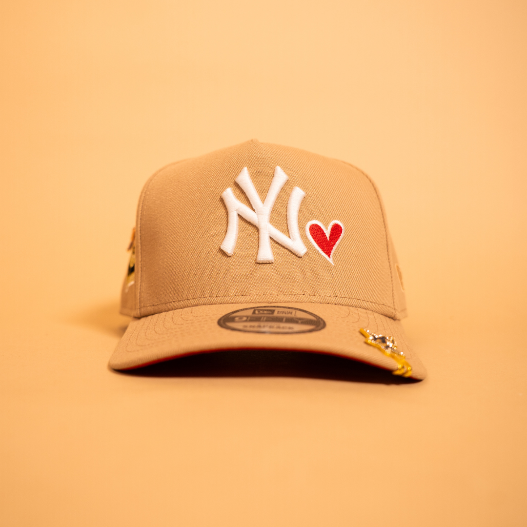 NEW ERA EXCLUSIVE 9FIFTY A-FRAME LIGHT KHAKI NEW YORK YANKEES SNAPBACK W/ RED HEART + 1956 WS SIDE PATCH