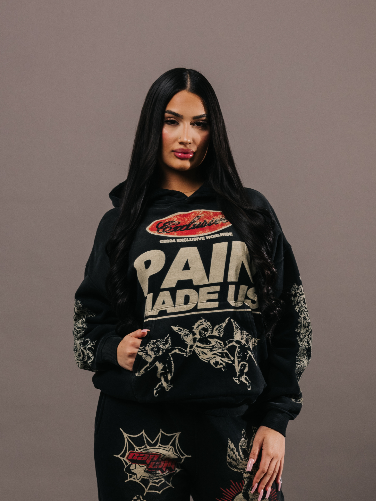 EXCLUSIVE CLUB BLACK PAIN MADE US HOODIE