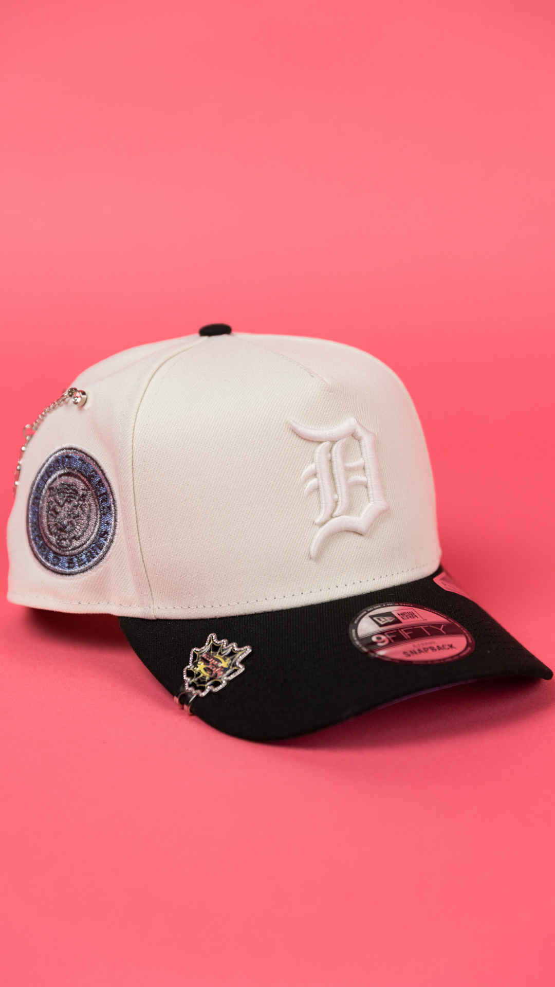 NEW ERA 9FIFTY A-FRAME CHROME/ BLACK DETROIT TIGERS SNAPBACK W/ WORLD SERIES SIDE PATCH