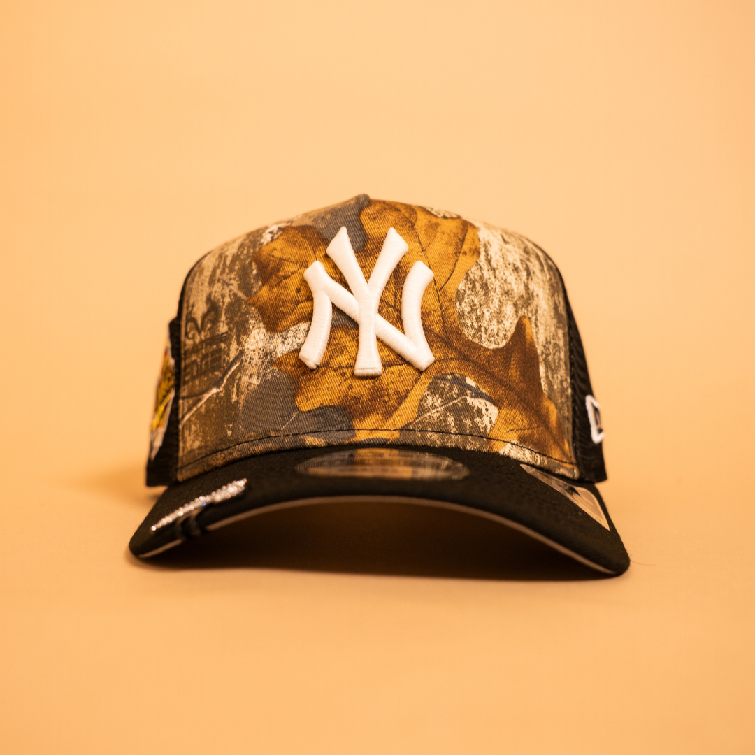 NEW ERA EXCLUSIVE 9FIFTY A-FRAME REALTREE NEW YORK YANKEES MESHBACK SNAPBACK W/ 1996 WORLD SERIES SIDE PATCH
