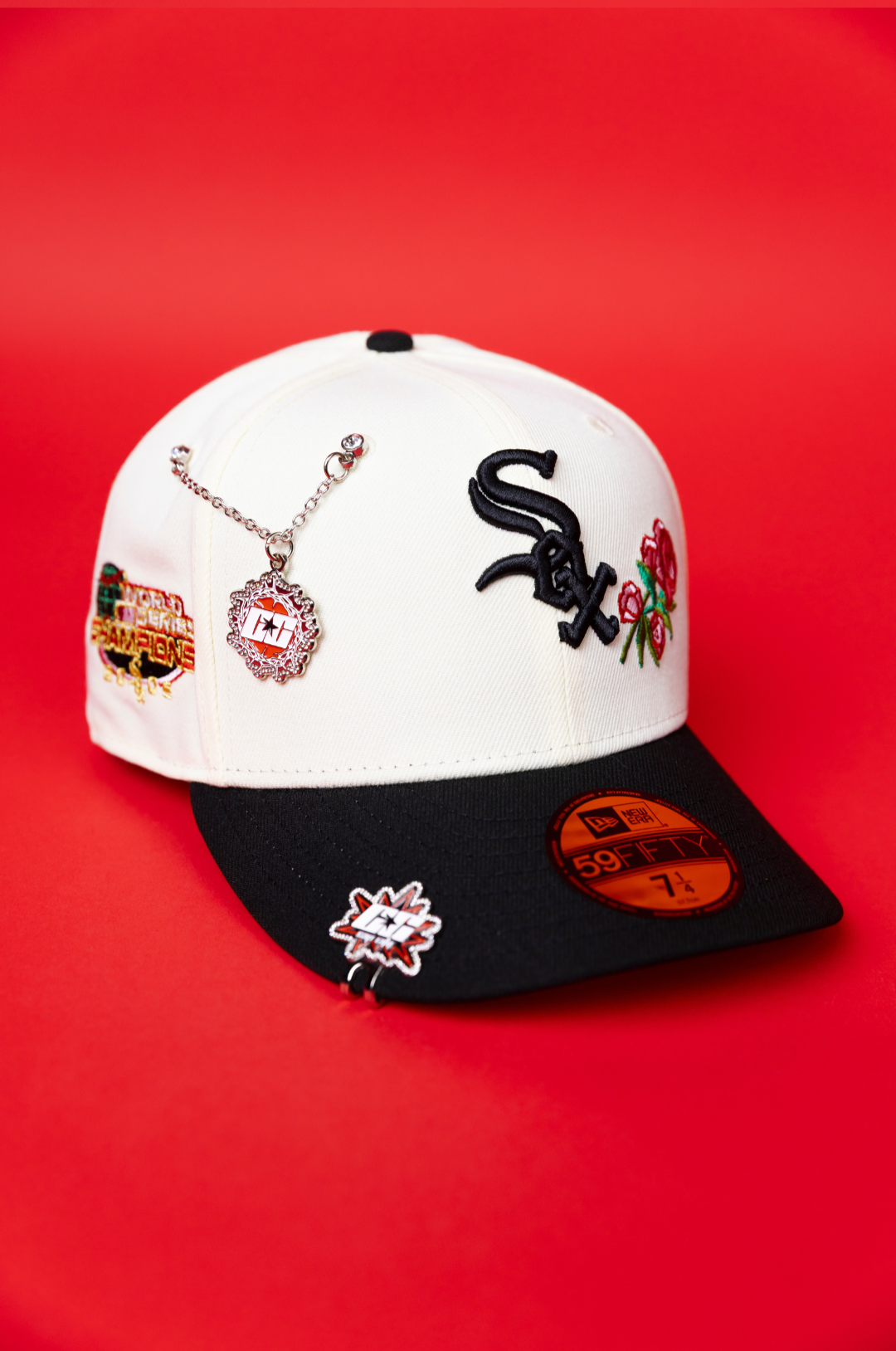NEW ERA EXCLUSIVE 59FIFTY CHROME/ BLACK CHICAGO WHITE SOX W/ PINK ROSES + WORLD SERIES CHAMPIONS SIDE PATCH