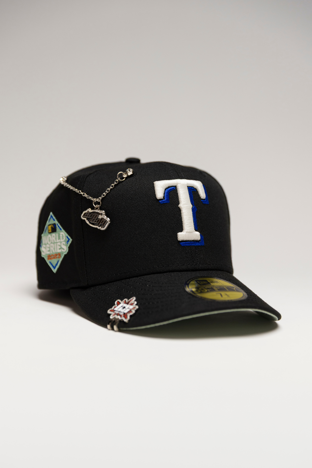 NEW ERA EXCLUSIVE 59FIFTY BLACK TEXAS RANGERS W/ WORLD SERIES SIDE PATCH