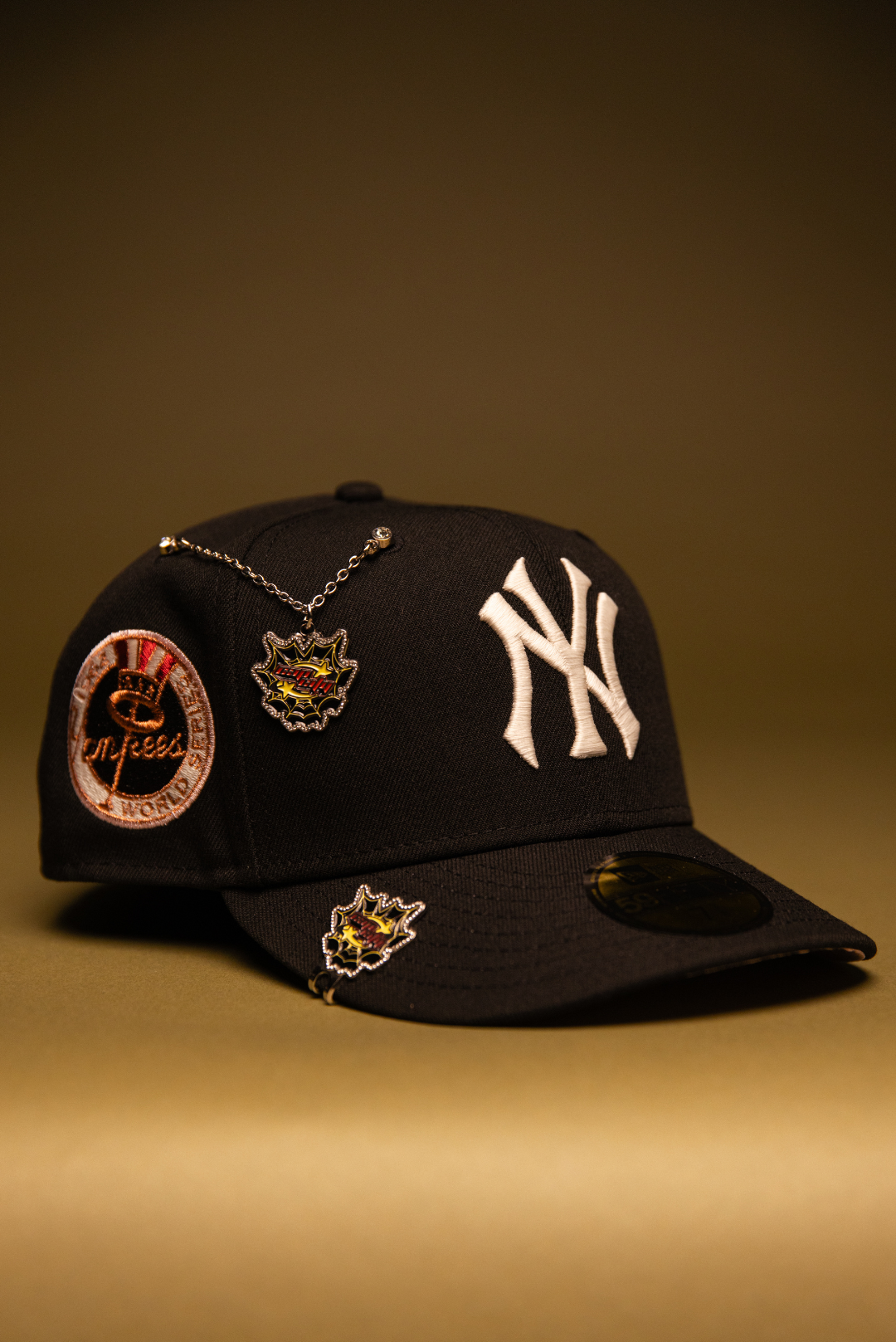 NEW ERA EXCLUSIVE 59FIFTY BLACK NEW YORK YANKEES W/ WORLD SERIES SIDE PATCH
