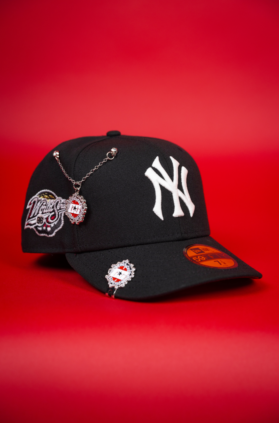 NEW ERA EXCLUSIVE 59FIFTY BLACK NEW YORK YANKEES W/ WORLD SERIES SIDE PATCH