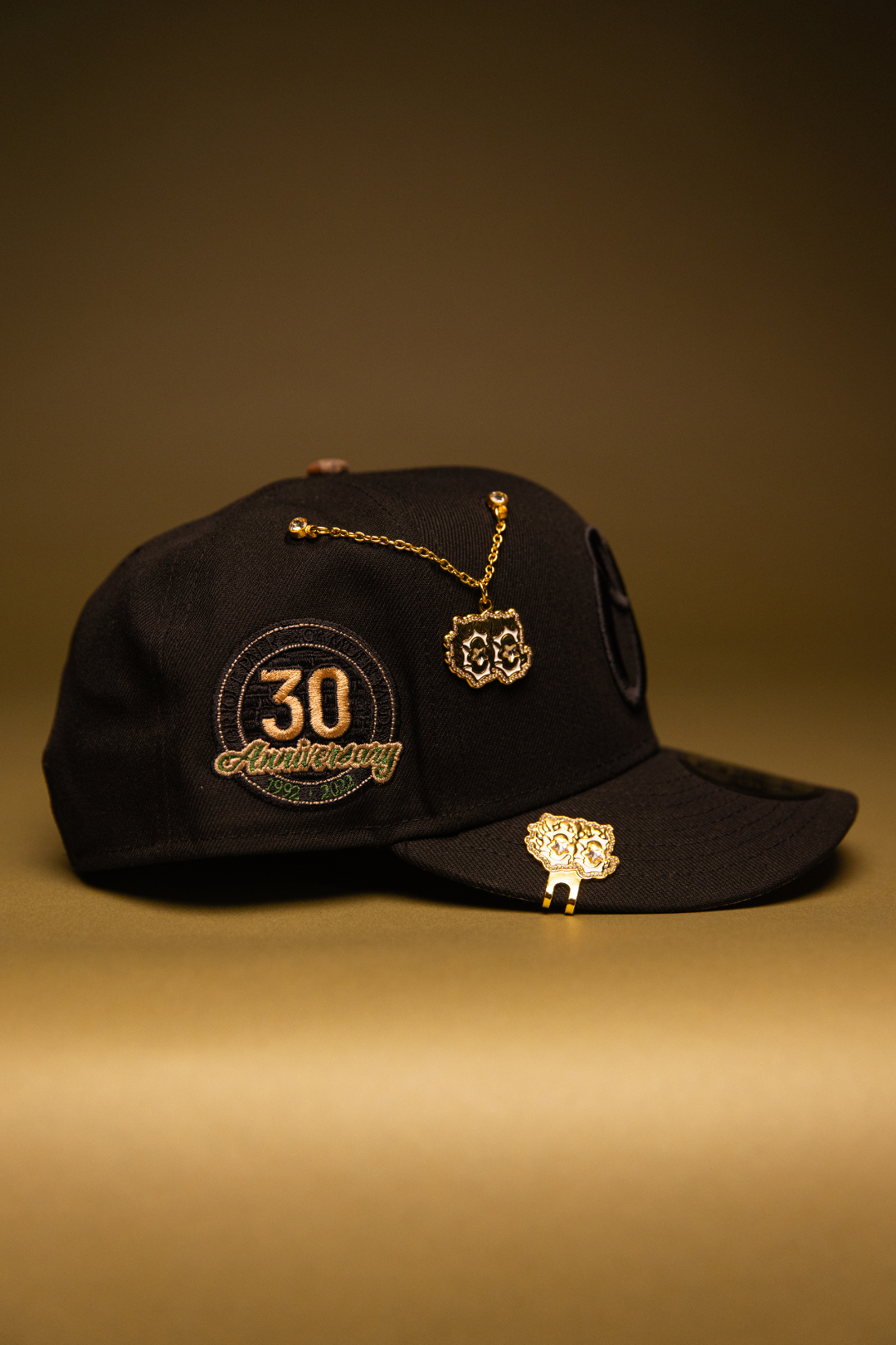 NEW ERA EXCLUSIVE 9FIFTY BLACKED OUT BALTIMORE ORIOLES SNAPBACK W/ 30TH ANNIVERSARY SIDE PATCH