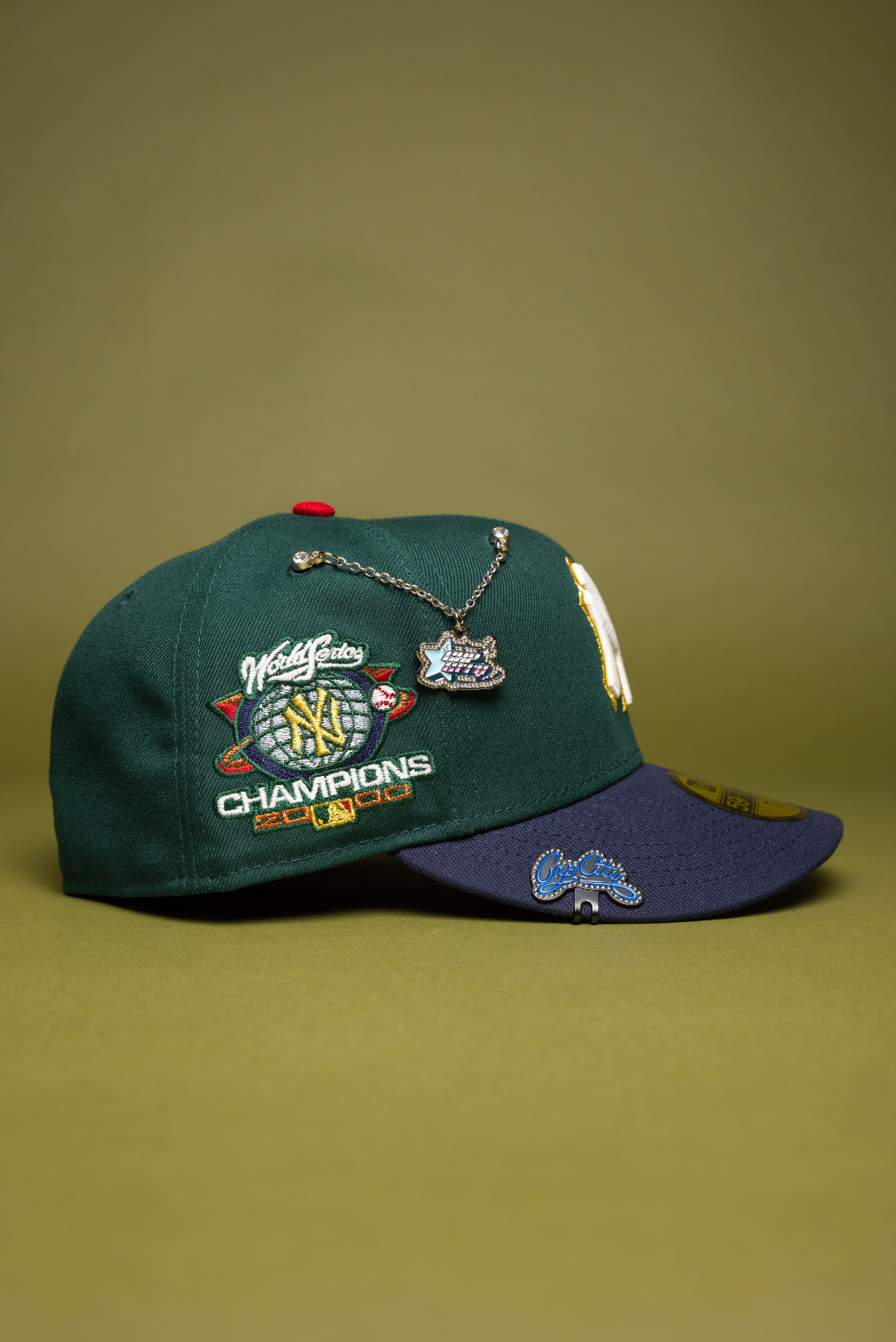 NEW ERA EXCLUSIVE 59FIFTY FOREST GREEN/NAVY NEW YORK YANKEES W/ WORLD SERIES CHAMPIONS SIDE PATCH