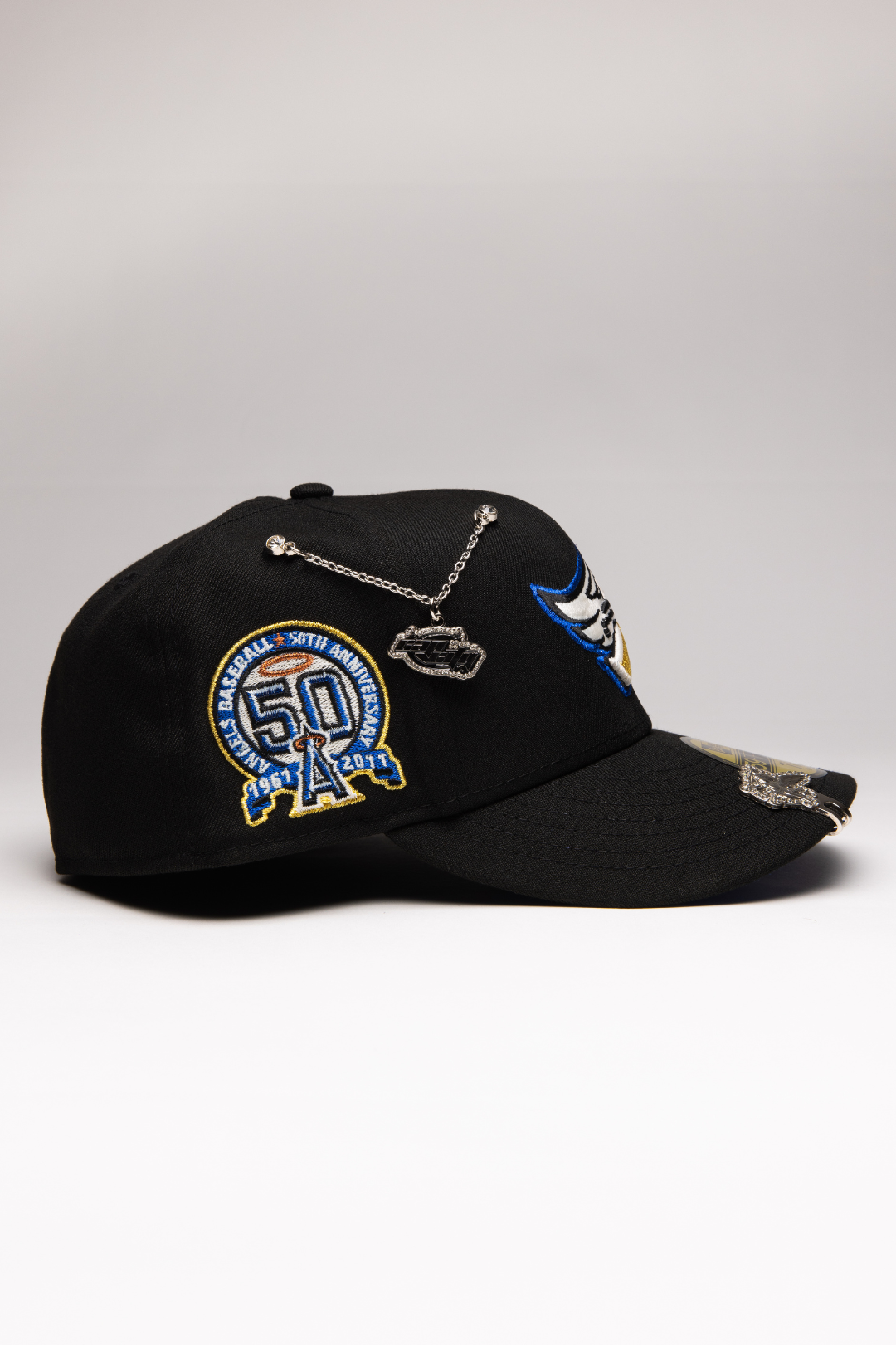 EXCLUSIVO DE NEW ERA 59FIFTY CHROME BLANCO/AZUL TEXAS RANGERS CON 40 ANIVERSARIO 