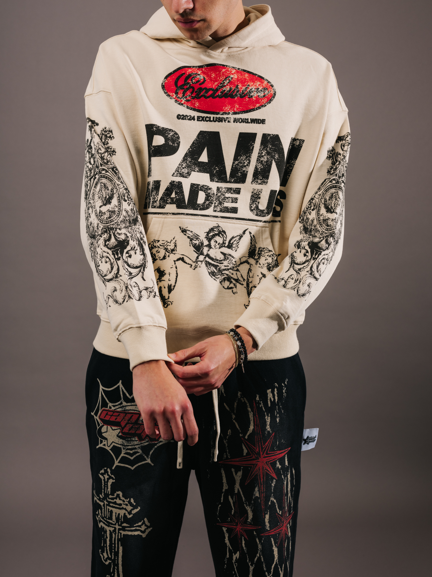 EXCLUSIVE CLUB CREAM PAIN MADE US HOODIE