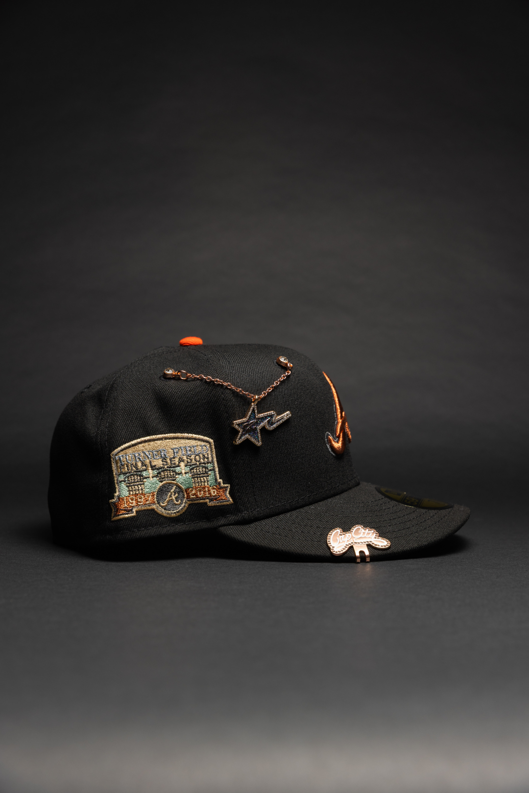 NEW ERA EXCLUSIVE 59FIFTY BLACK ATLANTA BRAVES W/ TURNER FIELD SIDE PATCH