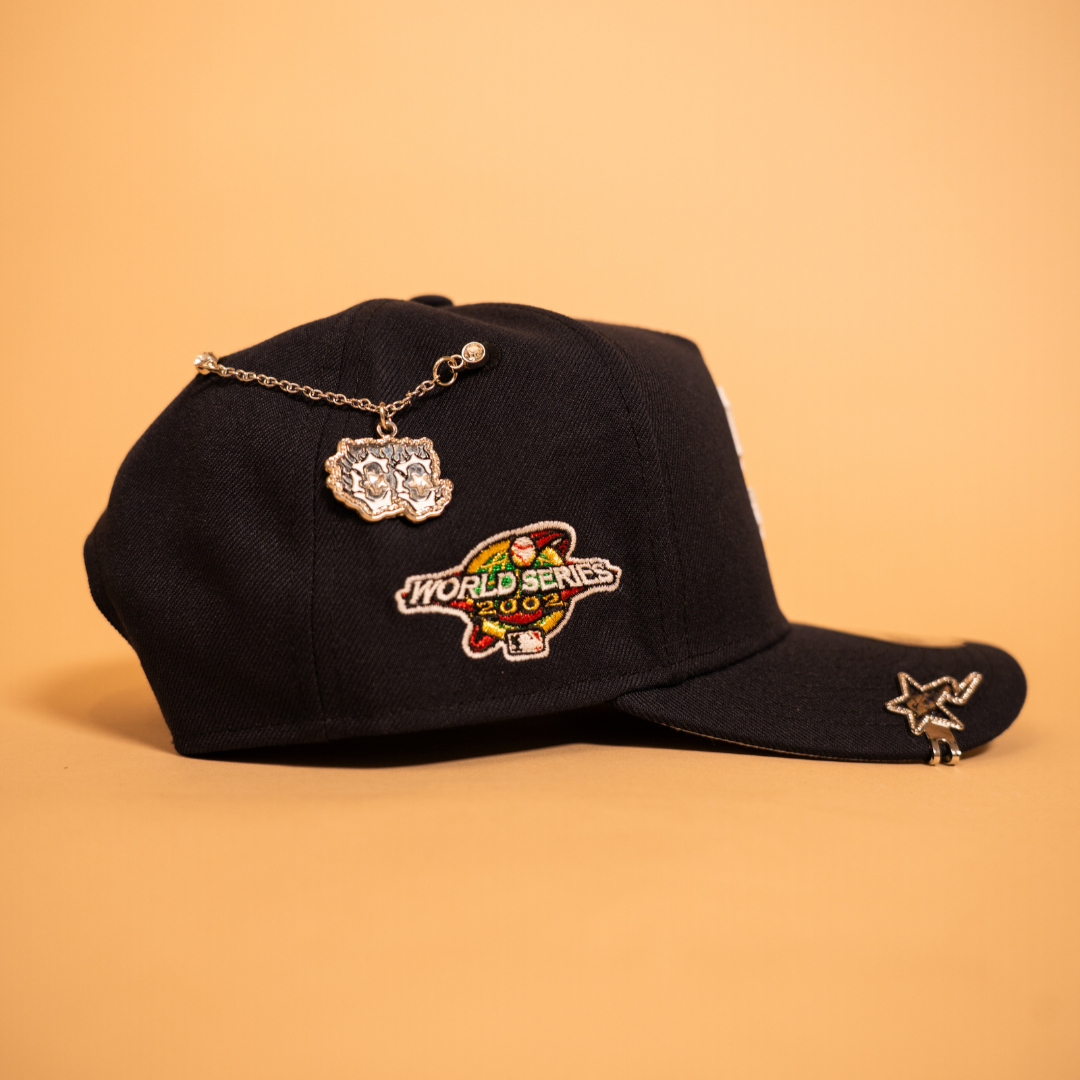 NEW ERA EXCLUSIVE 9FIFTY A-FRAME NAVY SAN FRANCISCO GIANTS SNAPBACK W/ 2002 WORLD SERIES SIDE PATCH