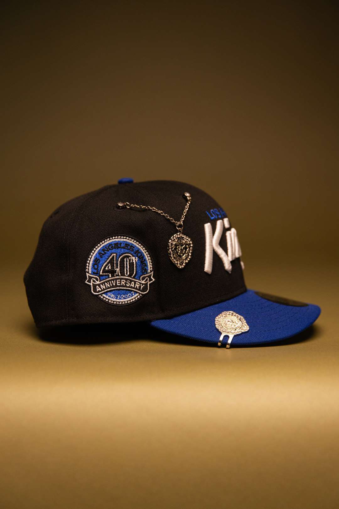 NEW ERA EXCLUSIVE 9FIFTY BLACK/BLUE LOS ANGELES KINGS SNAPBACK W/ 40TH ANNIVERSARY SIDE PATCH