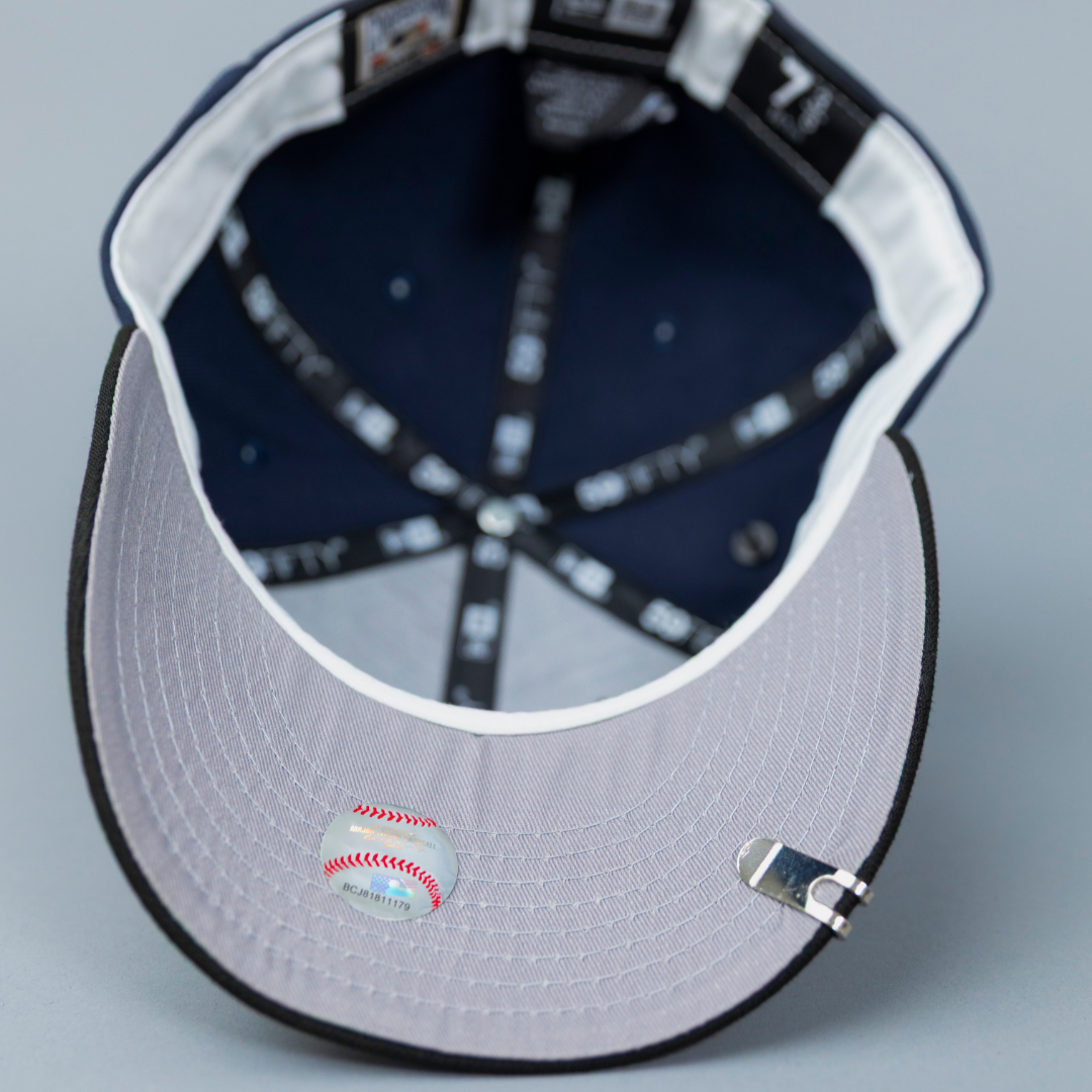 NEW ERA EXCLUSIVE 59FIFTY NAVY/ BLACK CLEVELAND INDIANS SCRIPT W/ "JACOBS FIELD" SIDE PATCH