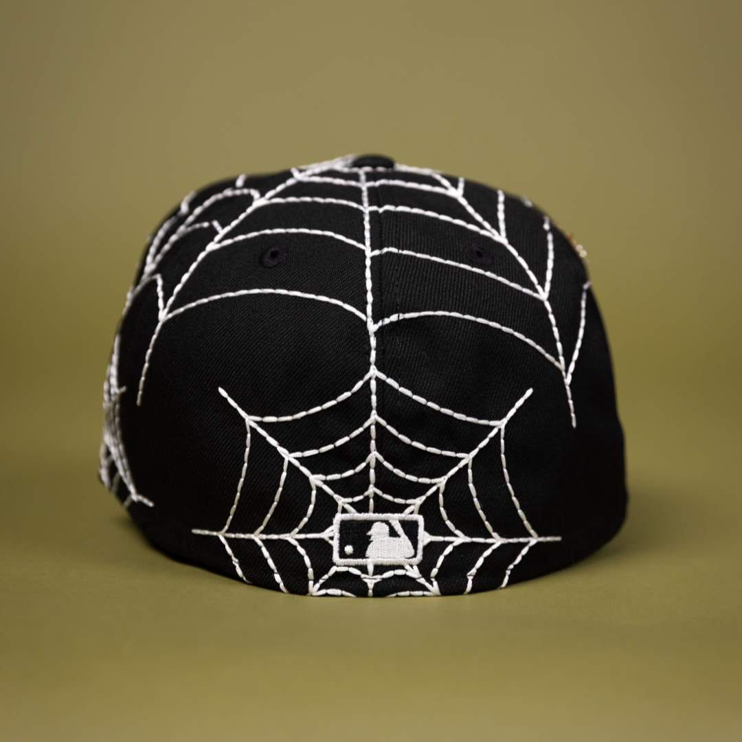 NEW ERA EXCLUSIVE 59FIFTY BLACK ATLANTA BRAVES W/ SPIDER WEB + 1999 WORLD SERIES SIDE PATCH