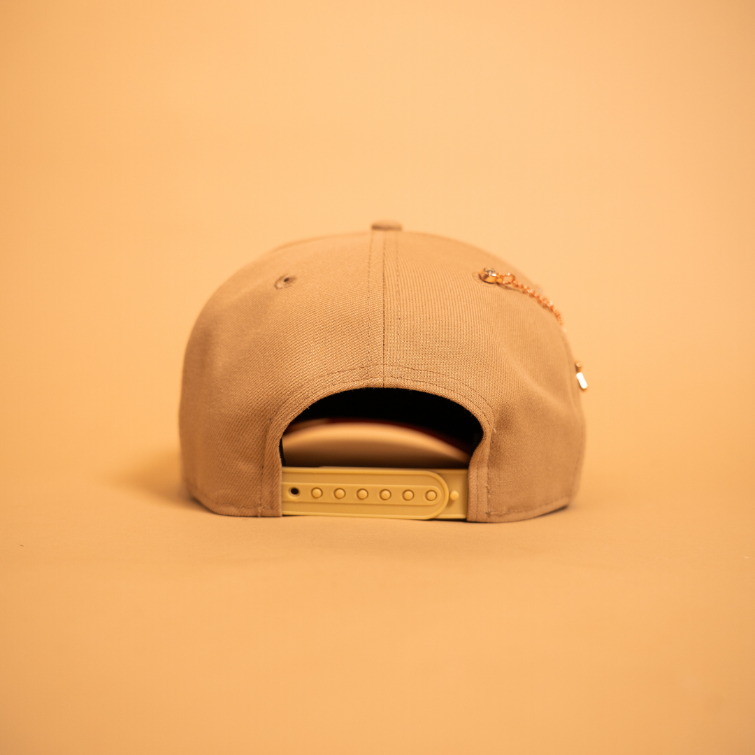 NEW ERA EXCLUSIVE 9FIFTY A-FRAME LIGHT KHAKI NEW YORK YANKEES SNAPBACK W/ RED HEART + 1956 WS SIDE PATCH